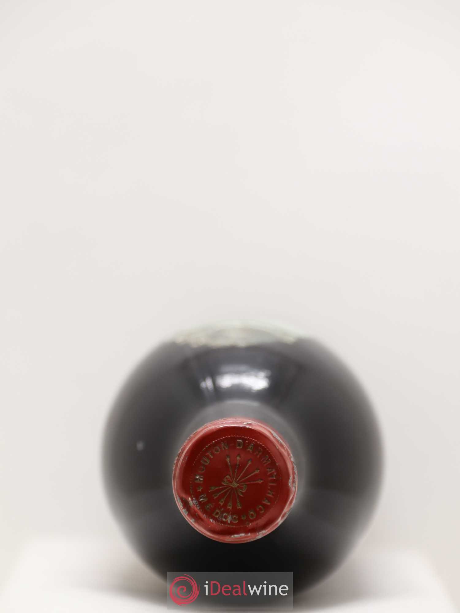 Château d' Armailhac - Mouton Baron(ne) Philippe 5ème Grand Cru Classé 1943 - Lot de 1 bouteille - 1