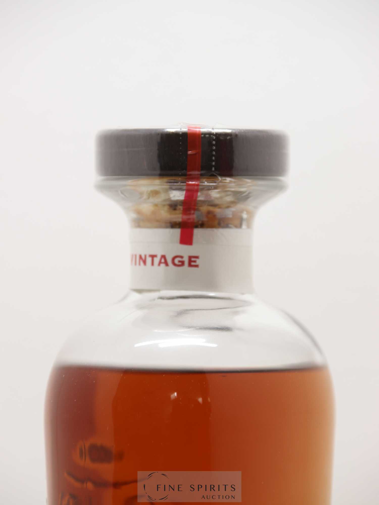 Laphroaig 11 years 1998 Signatory Vintage Collector's Edition Refill Butt n°700346 - One of 506 - bottled 2010 LMDW Cask Strength Collection - Posten von 1 Flasche - 2