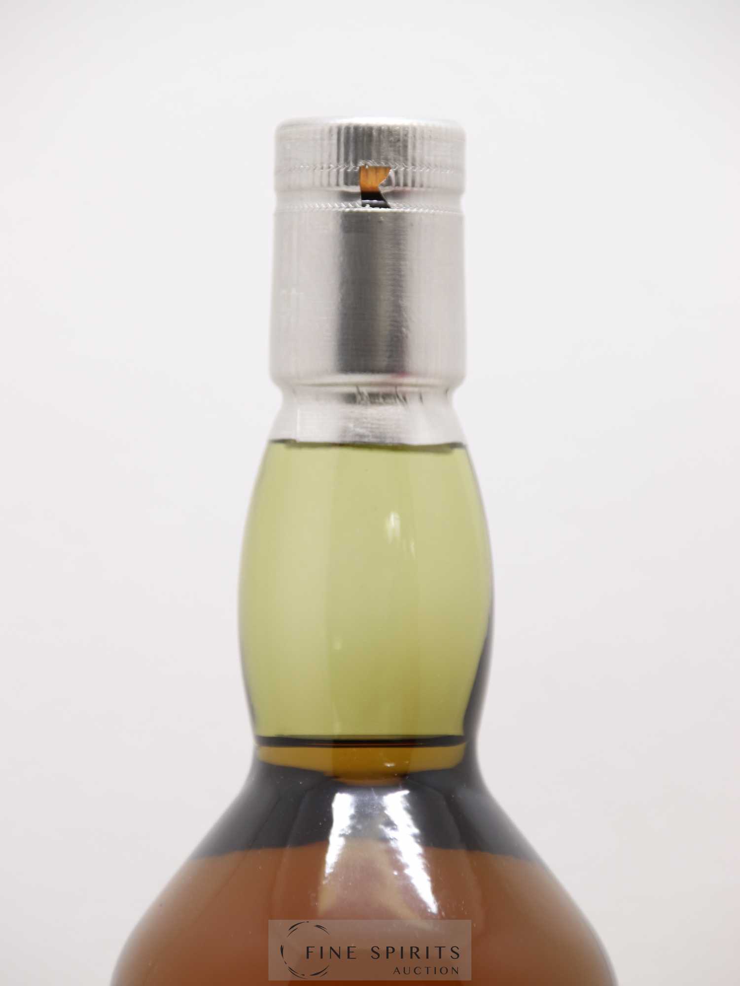Port Ellen 35 years 1978 Of. 14th Release Natural Cask Strength - One of 2964 - bottled 2014 Limited Edition - Lot de 1 bouteille - 3