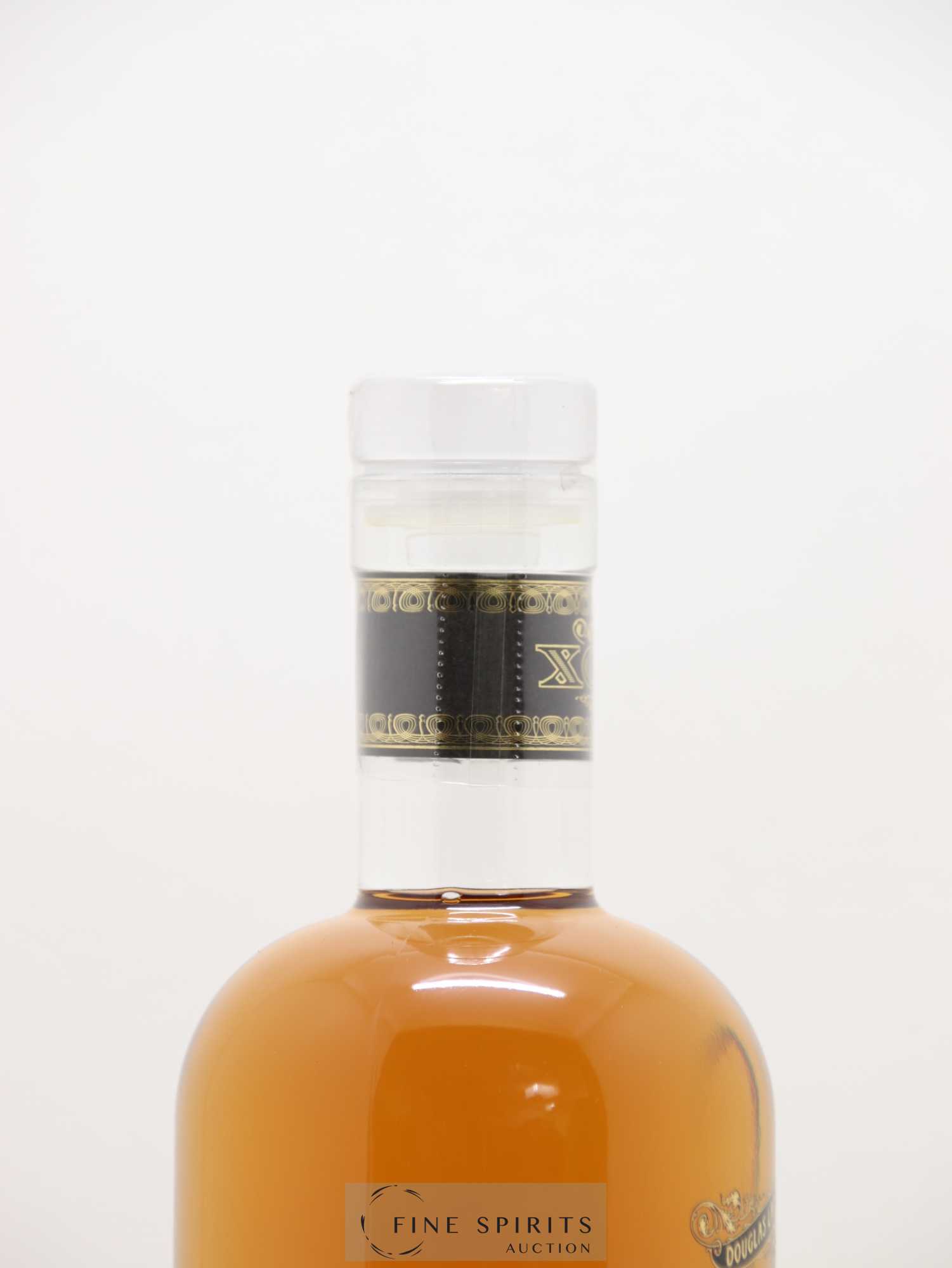 Caol Ila 38 years 1980 Douglas Laing Xtra Old Particular Hogshead n°DL12785 - One of 177 - bottled 2018 - Lot de 1 bouteille - 2