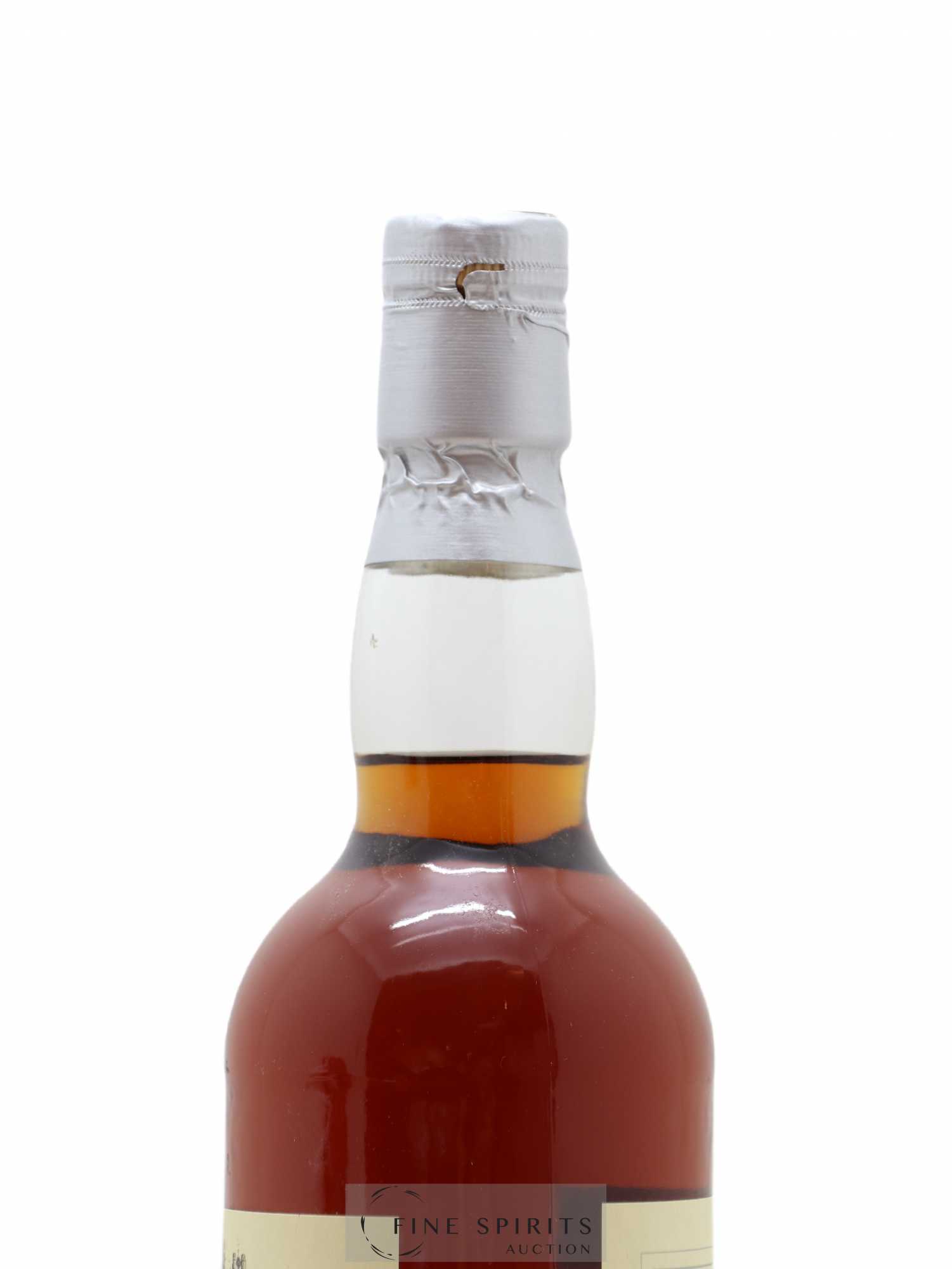 Strathavon 1975 Berry Bros & Rudd Cask n°10822 - bottled 2001 Berry's Own Selection - Posten von 1 Flasche - 2