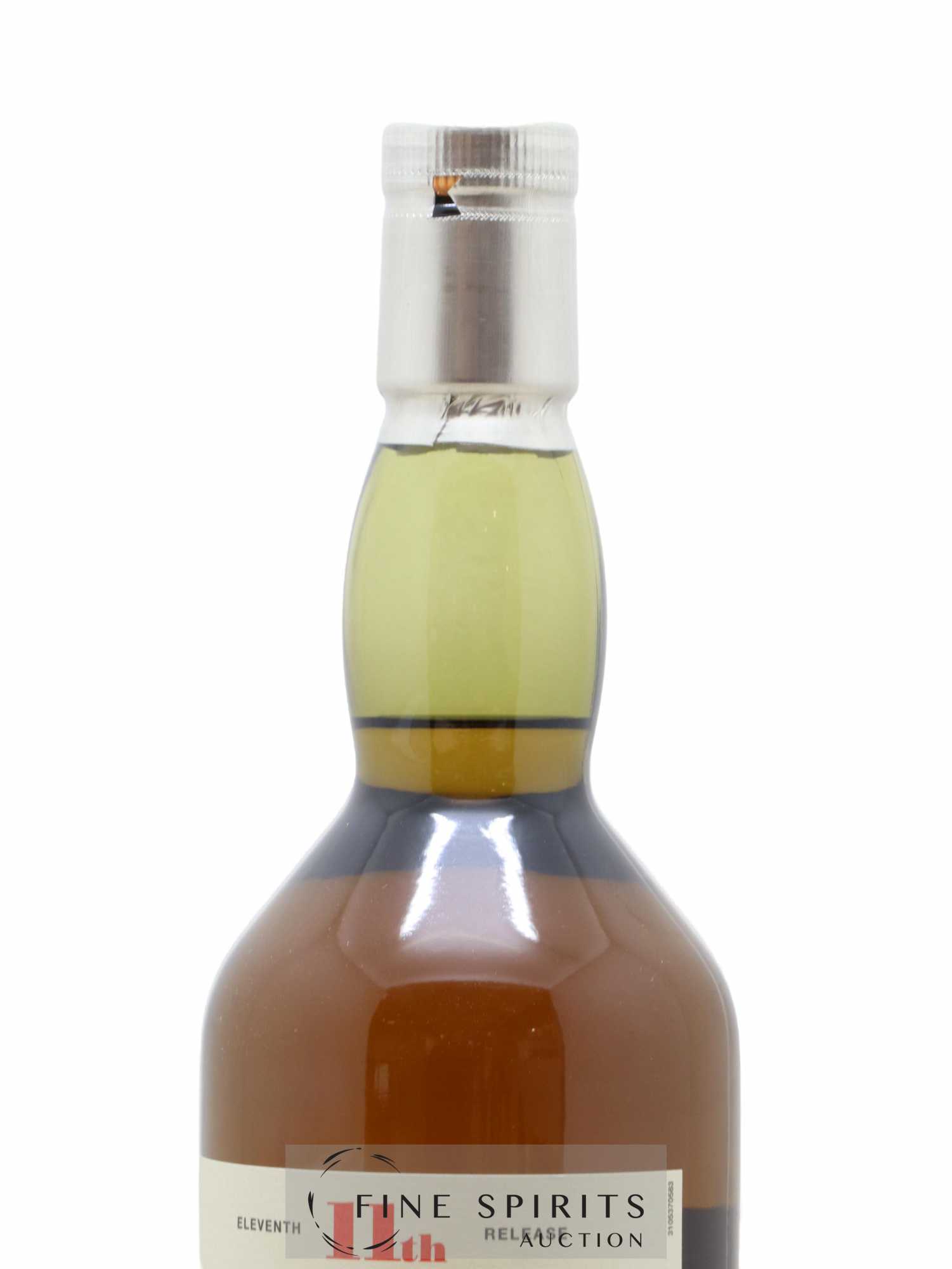 Port Ellen 32 years 1979 Of. 11th Release Natural Cask Strength - One of 2988 - bottled 2011 Limited Edition - Lot de 1 bouteille - 3
