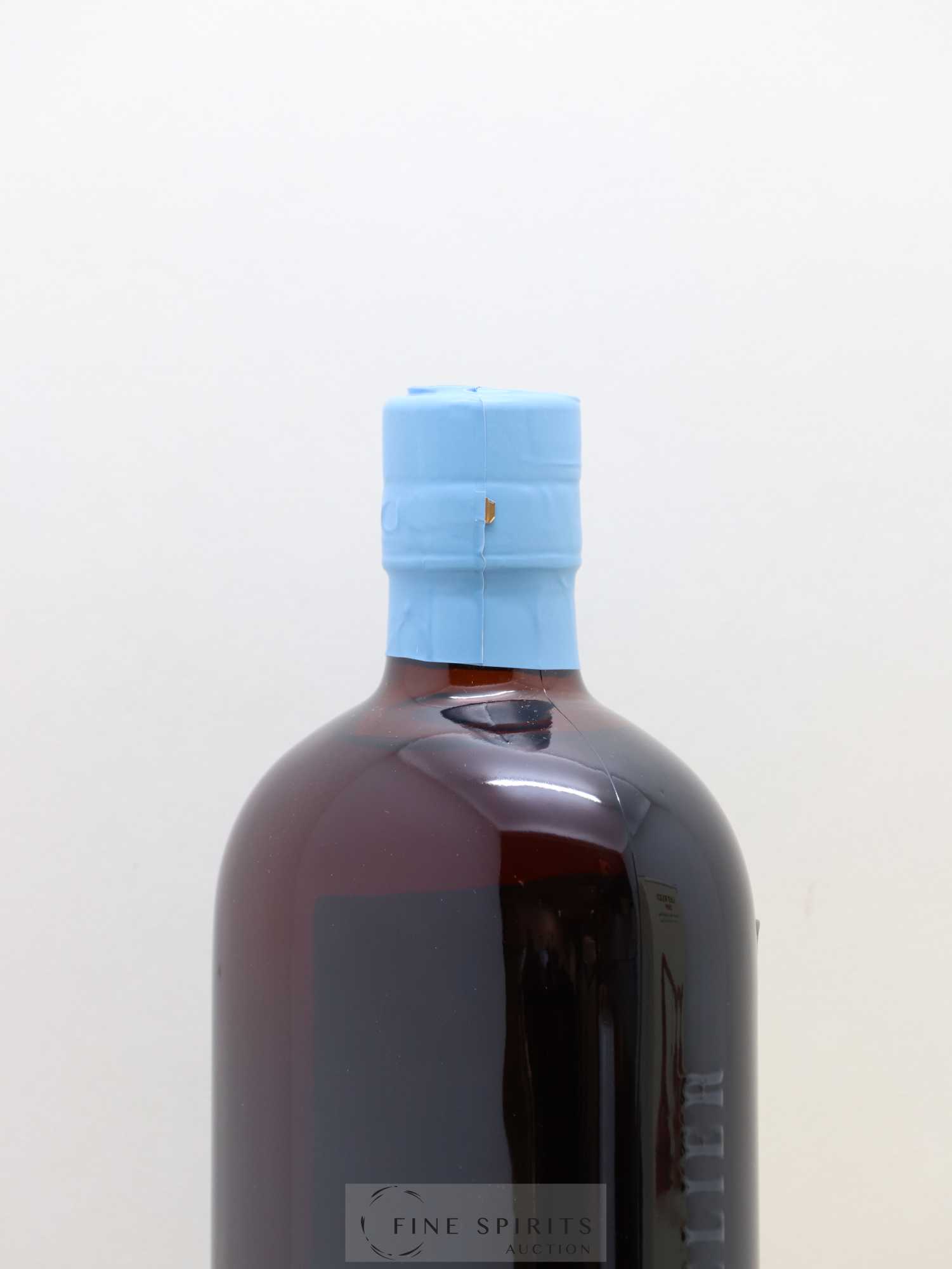 Last Ward 9 years 2009 Velier bottled 2018 Habitation Velier - Lot de 1 bouteille - 3
