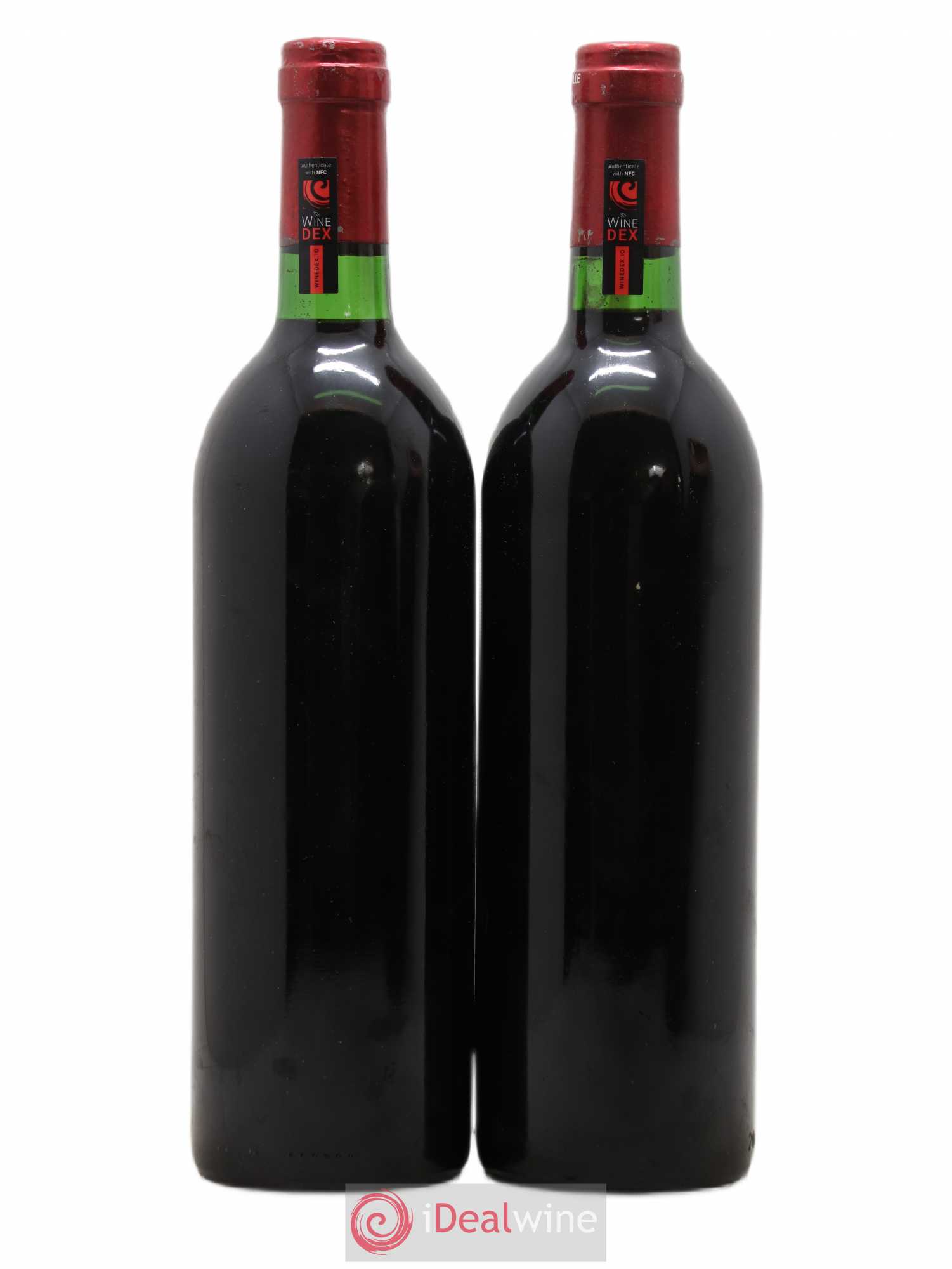 Petrus 1983 - Lot de 2 bouteilles - 1