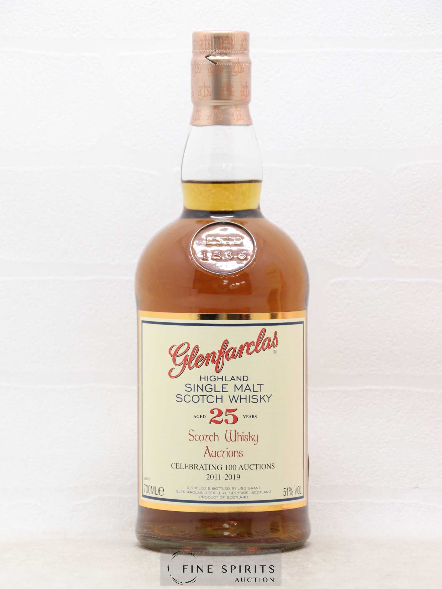 Glenfarclas 25 years Of. Scotch Whisky Auctions Celebrating 100 Auctions 2011-2019 - Lot de 1 bouteille - 1
