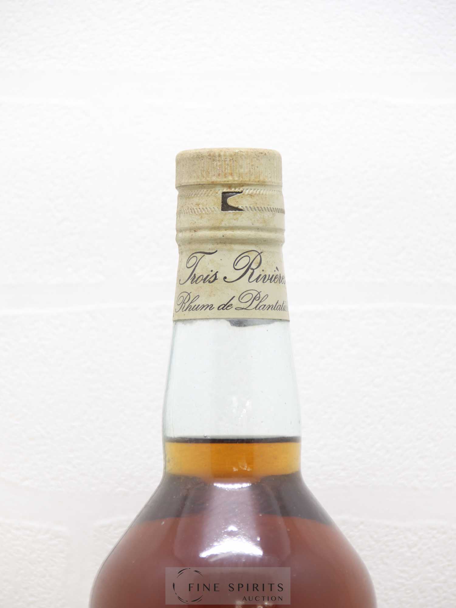 Trois Rivières 1964 Of. - Posten von 1 Flasche - 2