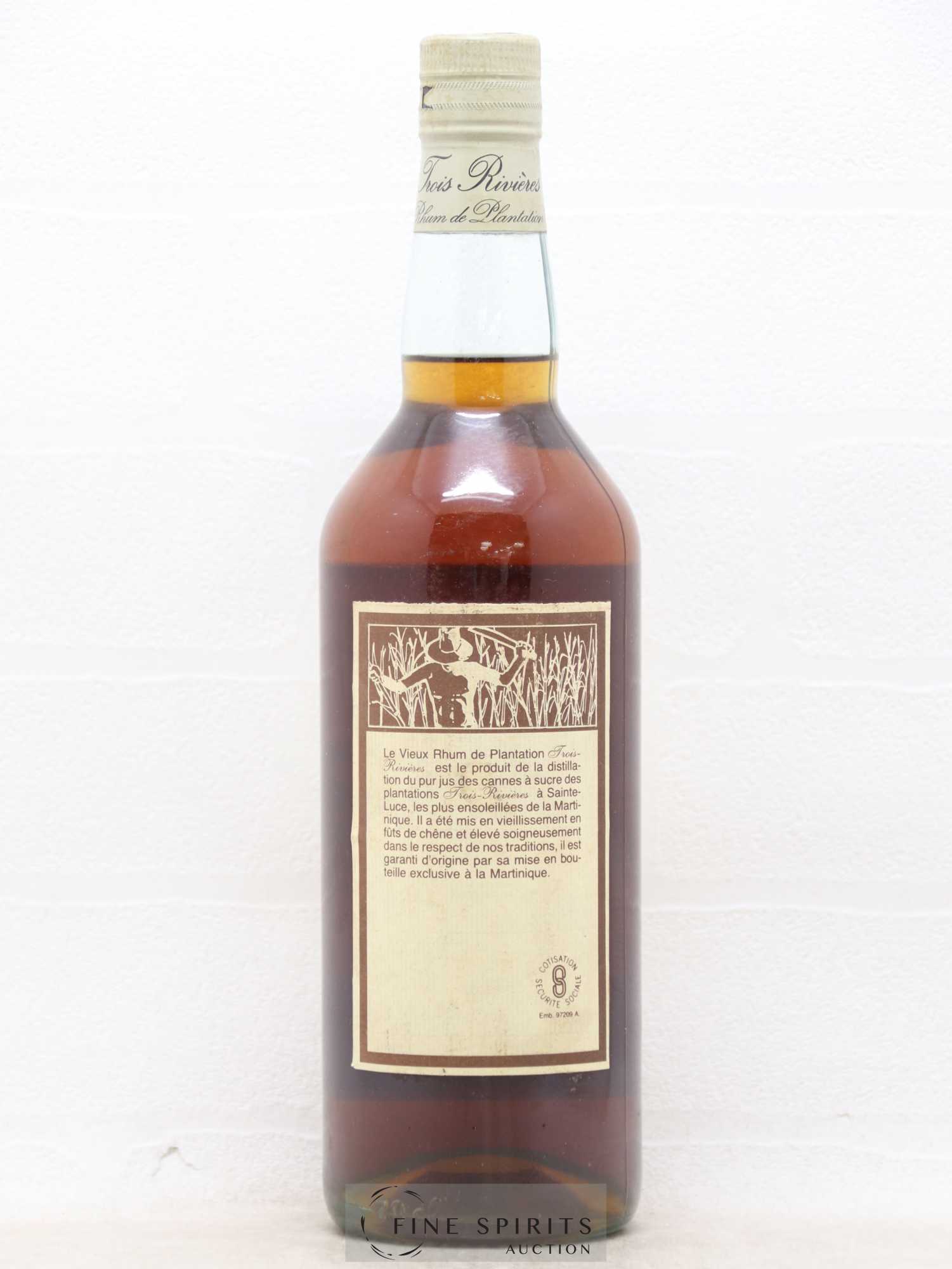 Trois Rivières 1974 Of. Label Rouge - Posten von 1 Flasche - 1