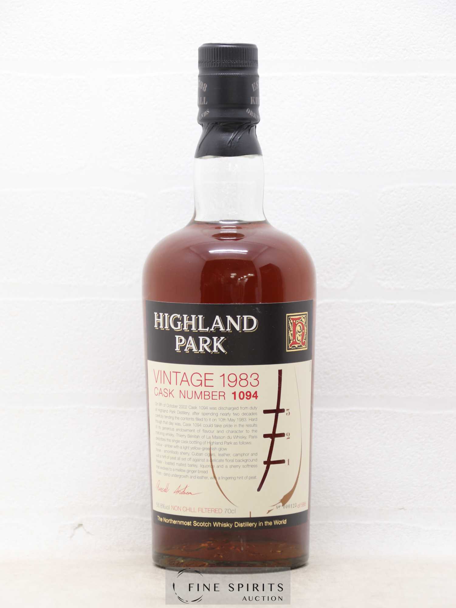 Highland Park 1983 Of. Cask n°1094 - One of 588 - bottled 2002 - Lot de 1 bouteille - 1