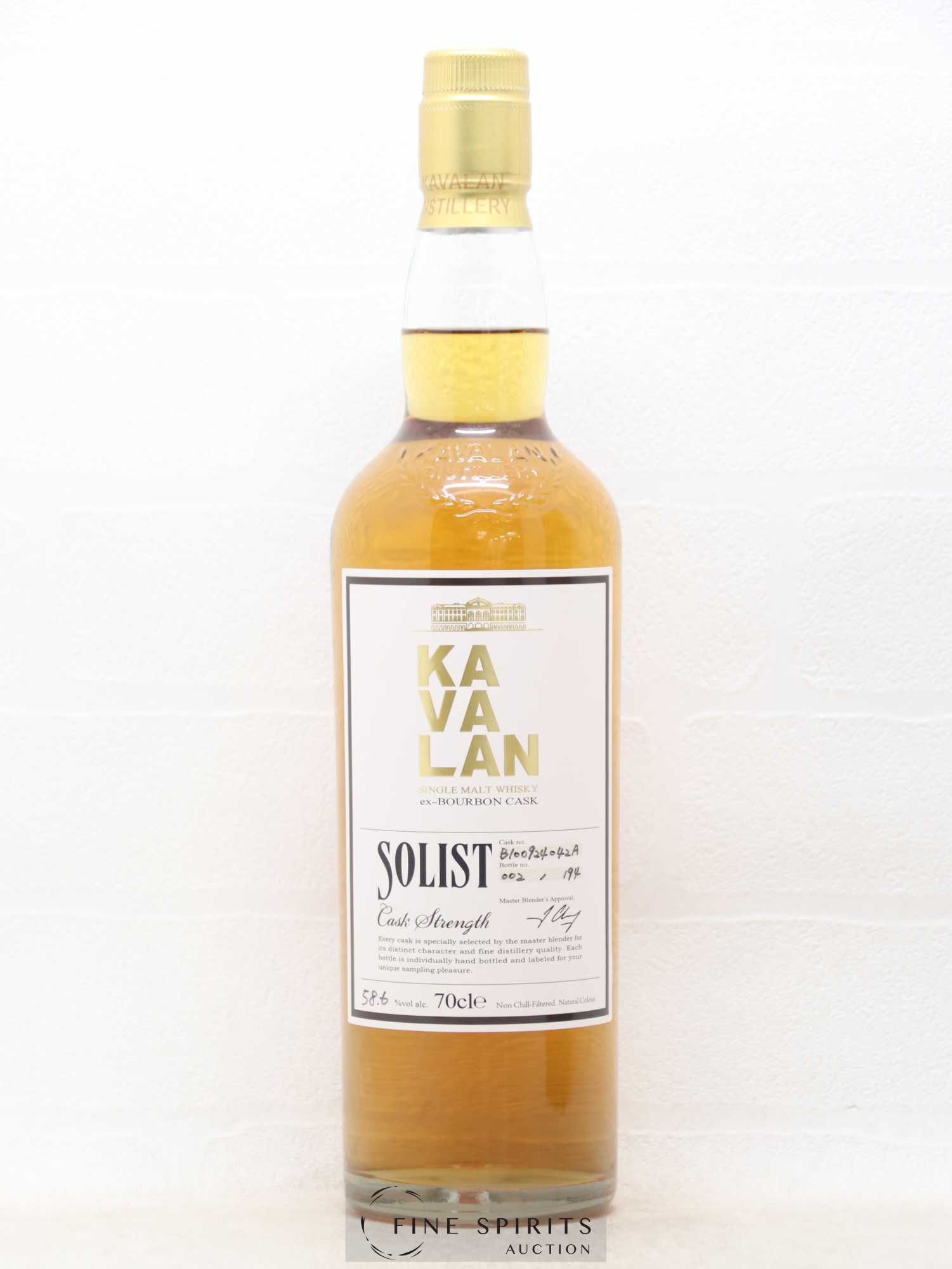 Kavalan Of. Solist ex-Bourbon Cask Cask n°B100924042A - One of 194 - bottled 2015 Cask Strength LMDW Import - Lot de 1 bouteille - 1