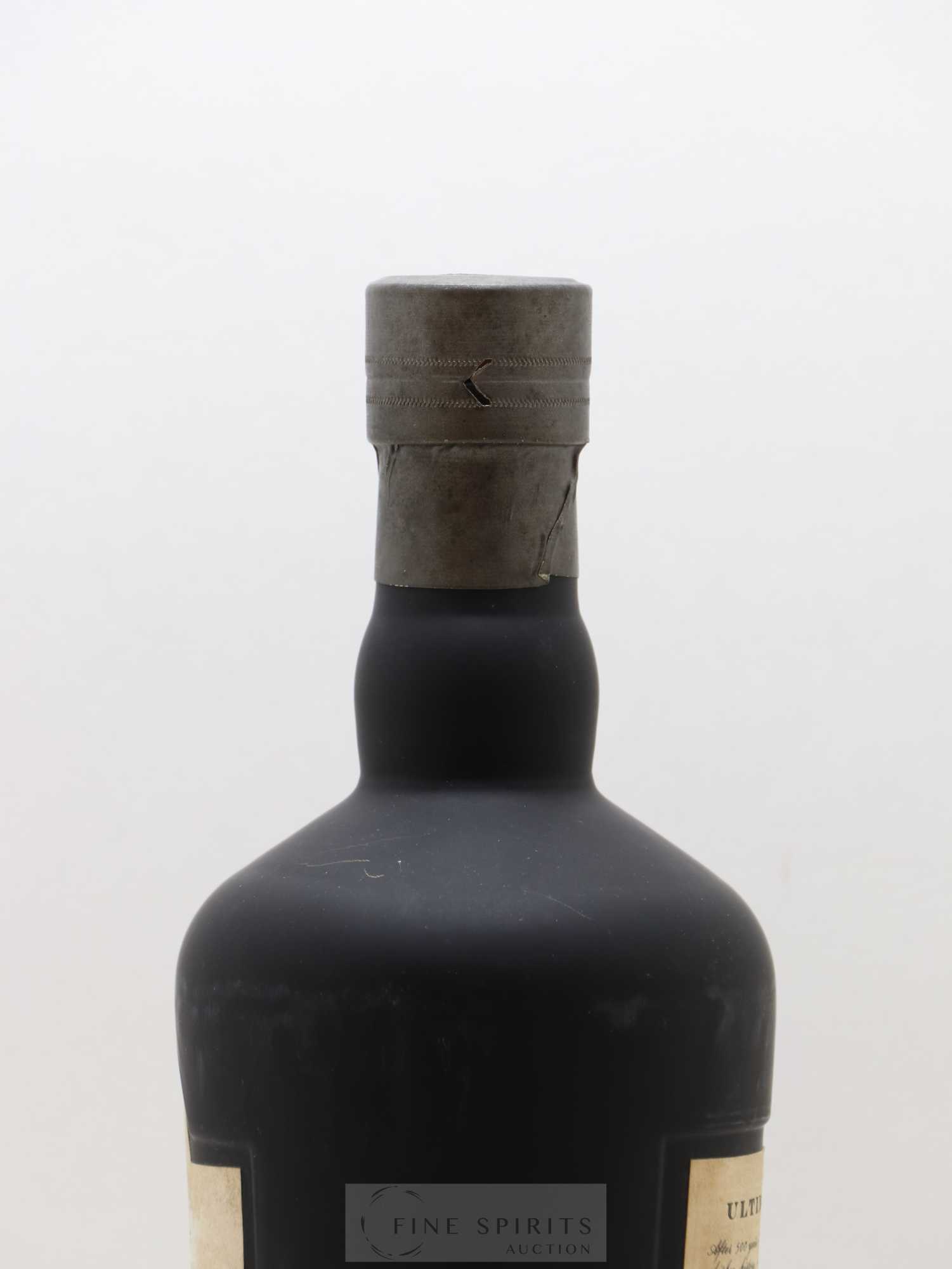 J&B Of. Ultima Blend of 128 whiskies - bottled 1994 - Lot de 1 bouteille - 3