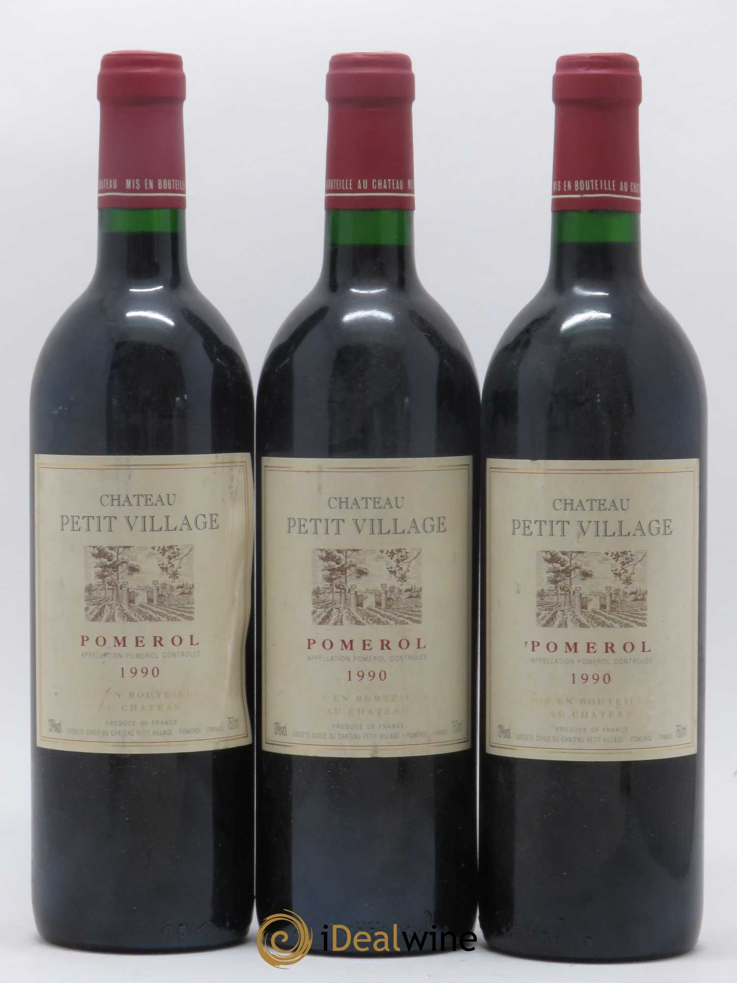 Château Petit Village (sans prix de réserve) 1990 - Lot de 3 bouteilles - 0