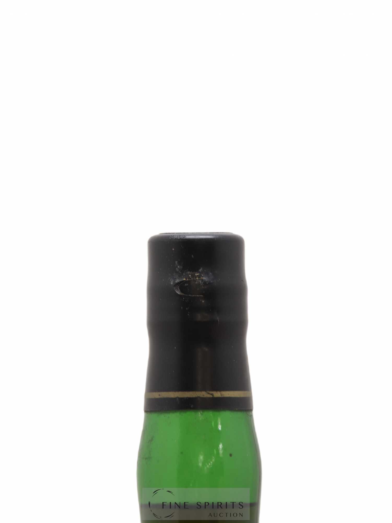 J.M 1976 Of. - Lot de 1 bouteille - 1