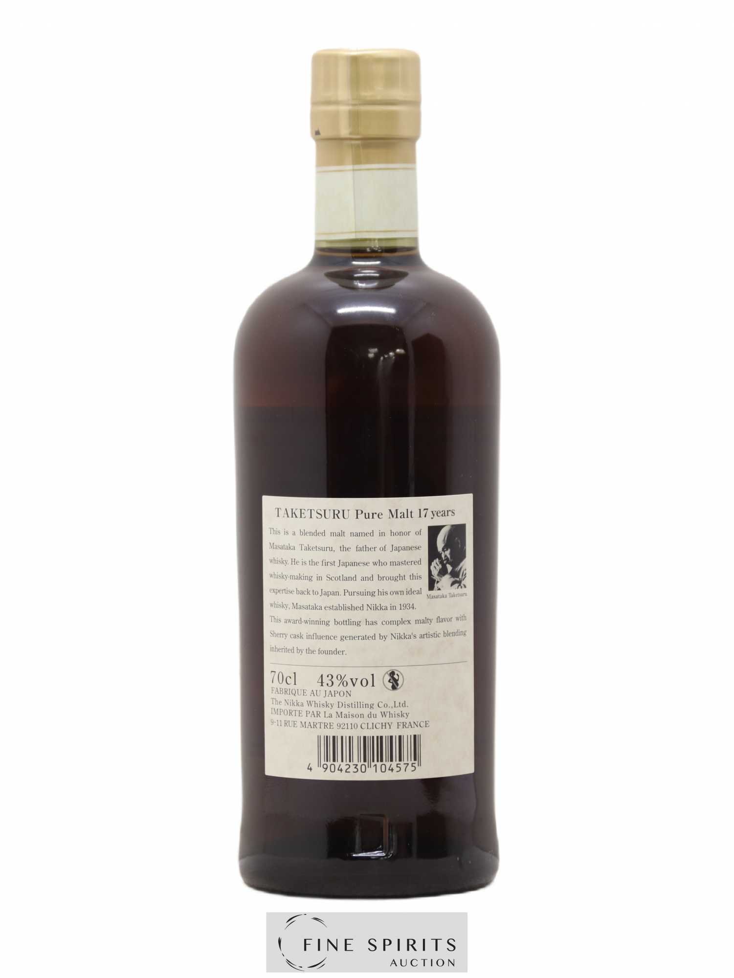 Taketsuru 17 years Of. Pure Malt Nikka Whisky - Lot de 1 bouteille - 2