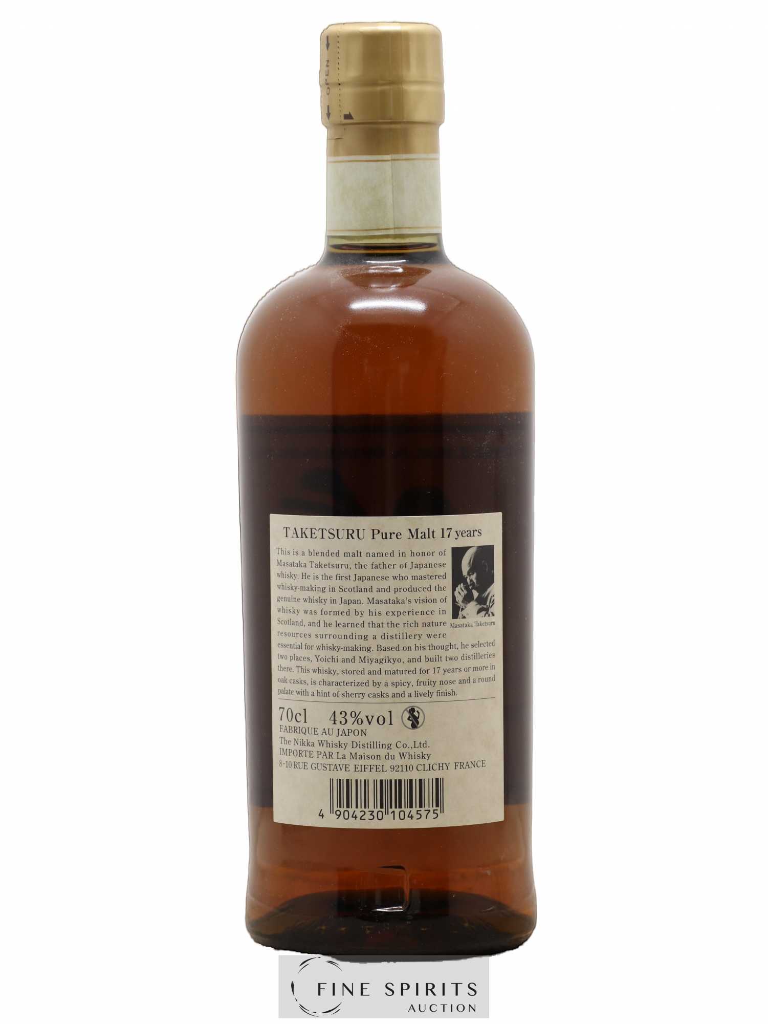 Taketsuru 17 years Of. Pure Malt Nikka Whisky - Lot de 1 bouteille - 1