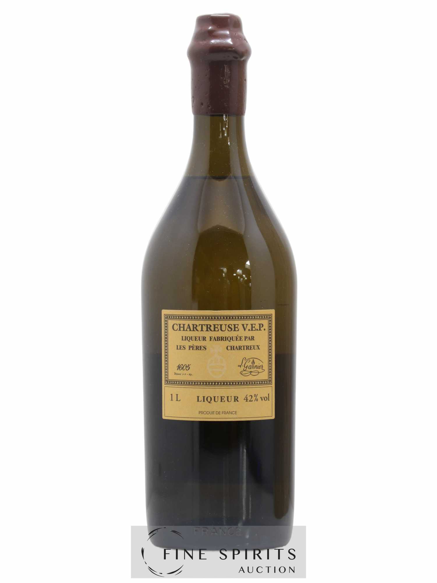 Chartreuse Of. Jaune V.E.P. Mise 2022 - Posten von 1 Liter - 1