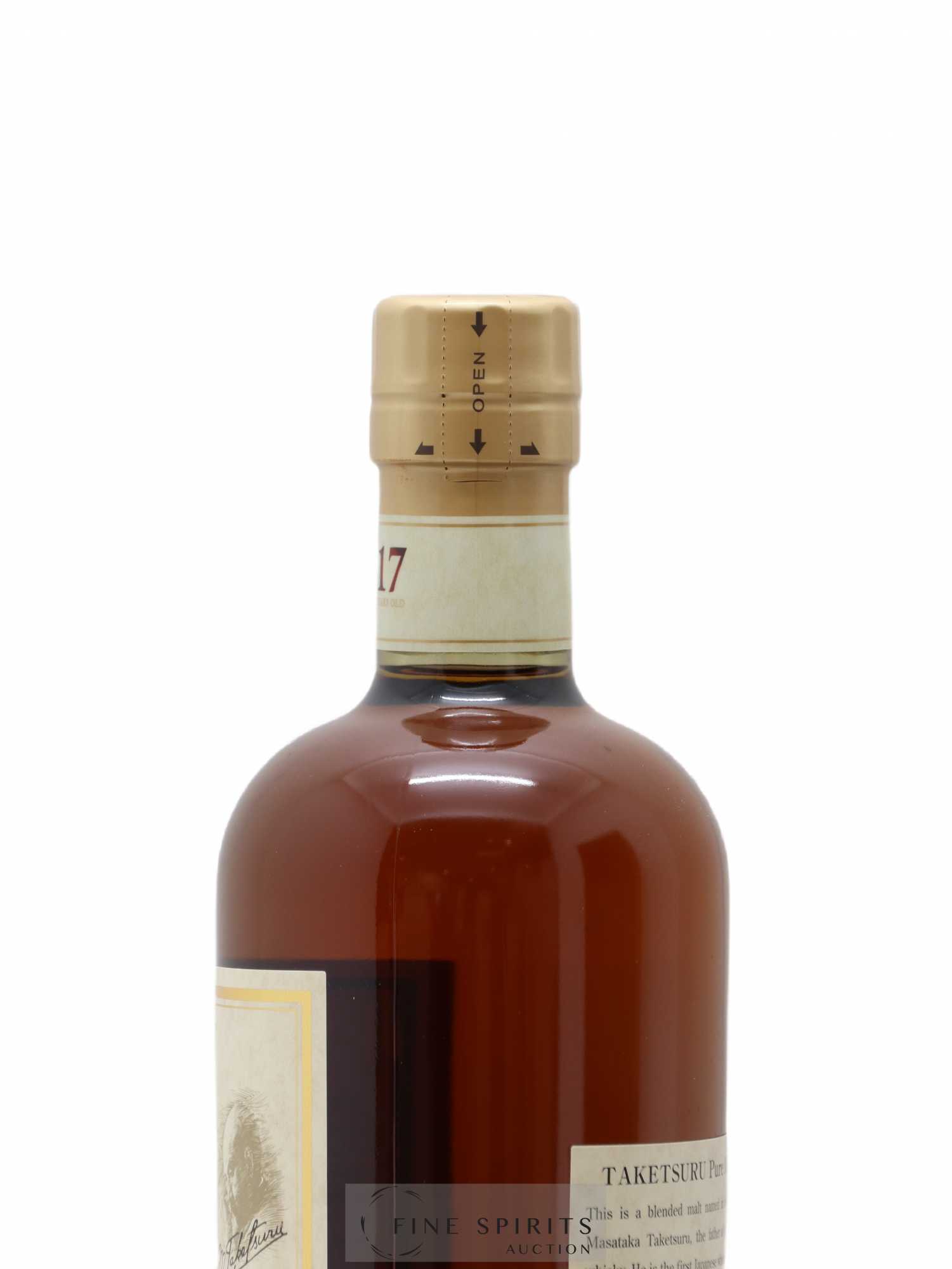 Taketsuru 17 years Of. Pure Malt Nikka Whisky - Posten von 1 Flasche - 3