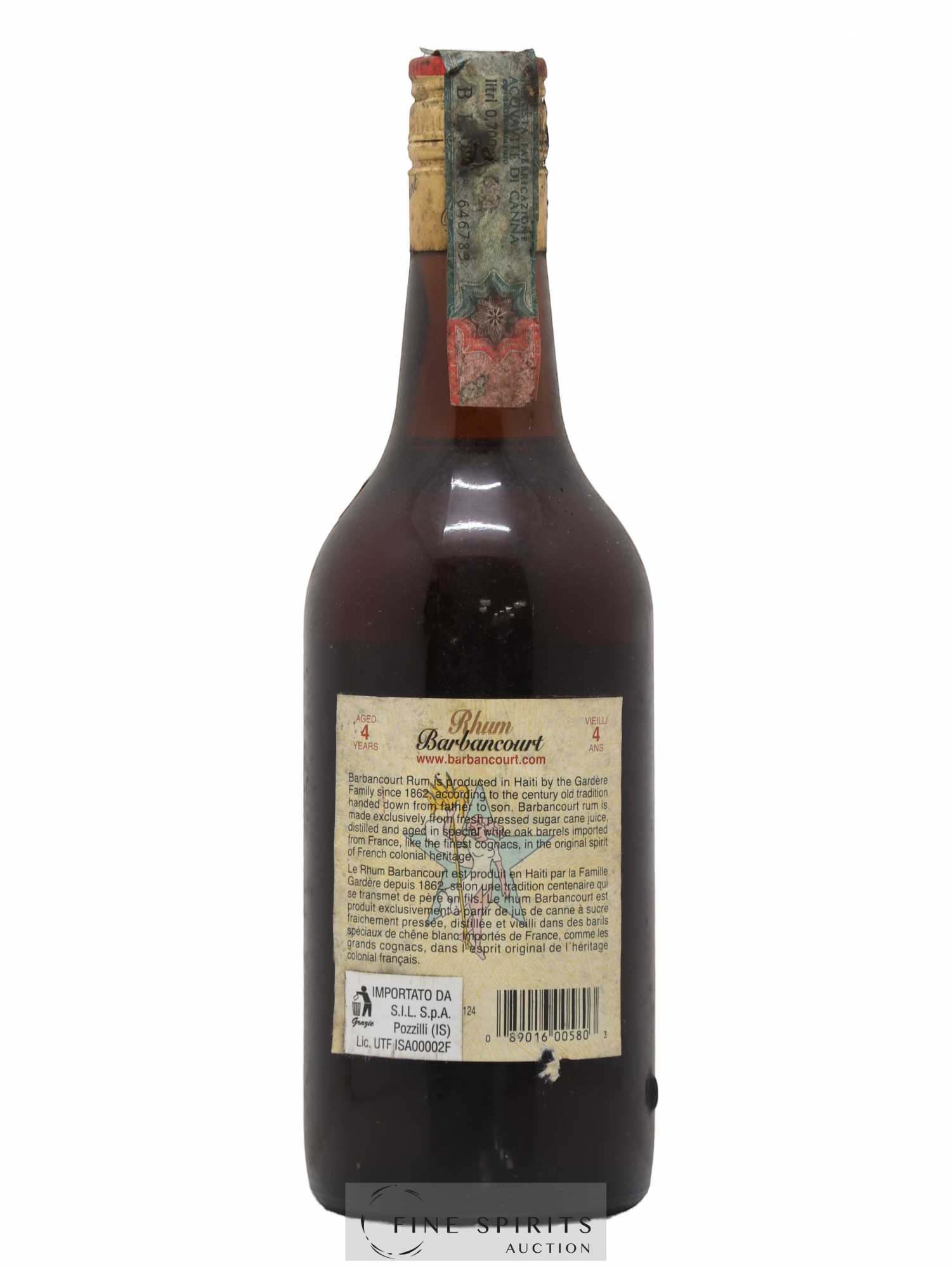 Barbancourt 4 years Of. Aged in Oak 3 étoiles - Lot de 1 bouteille - 1