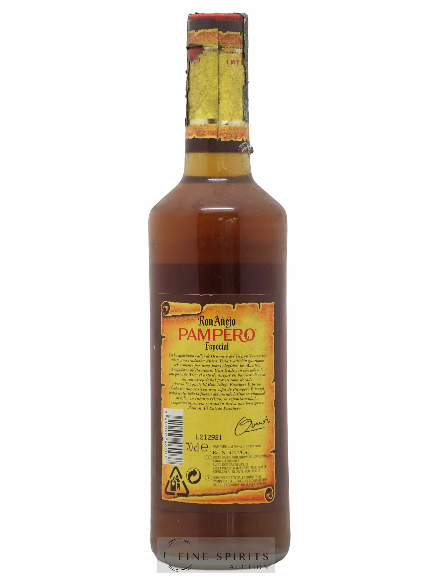 Pampero Of. Especial Añejado en Barricas de Roble - Lot de 1 bouteille - 1