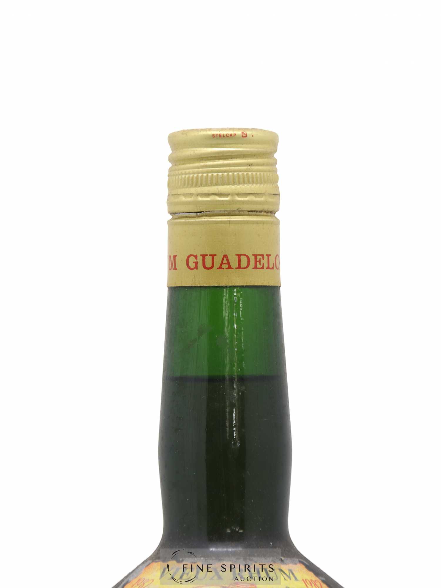 Montebello 1982 Of. Vieilli en fûts de Chêne - Lot de 1 bouteille - 2