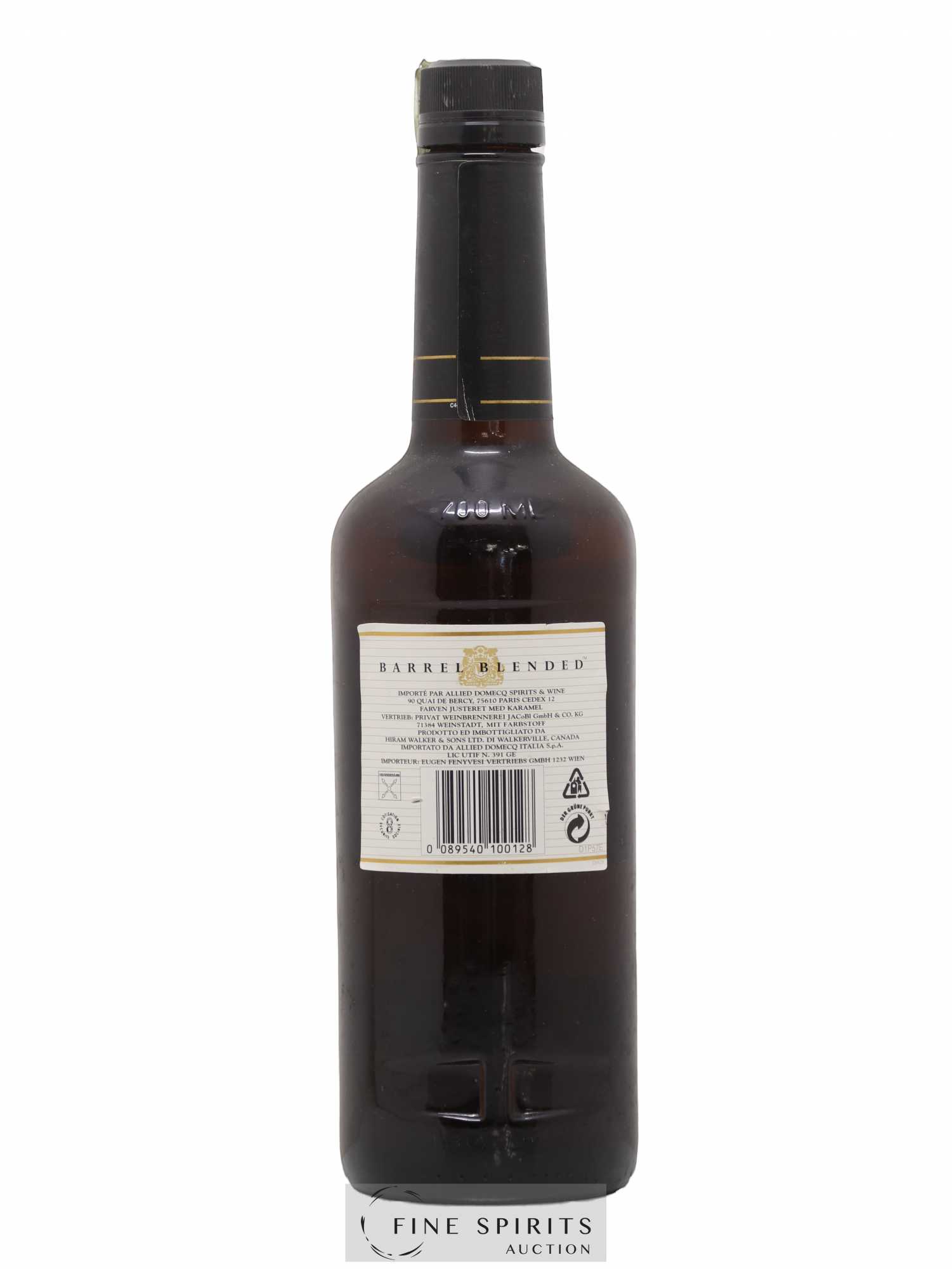 Canadian Club Of. Barrel Blended C.C. Imported (70cl.) - Lot de 1 bouteille - 1