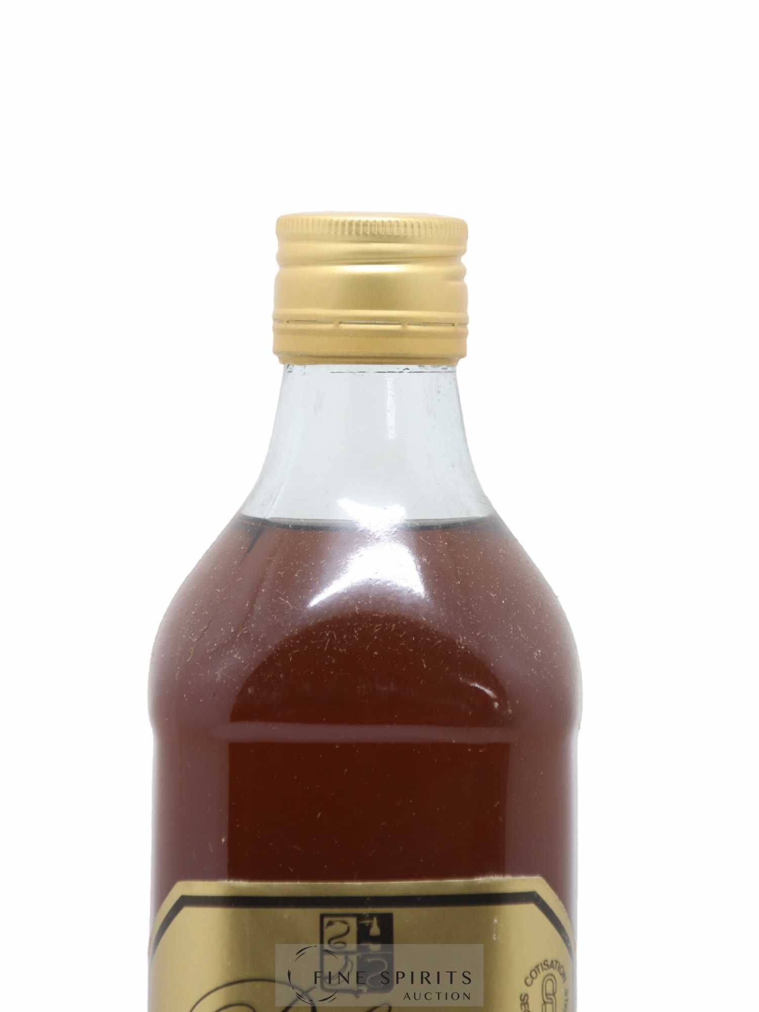 Bernus 1977 Of. Fût de chêne - Lot de 1 bouteille - 1