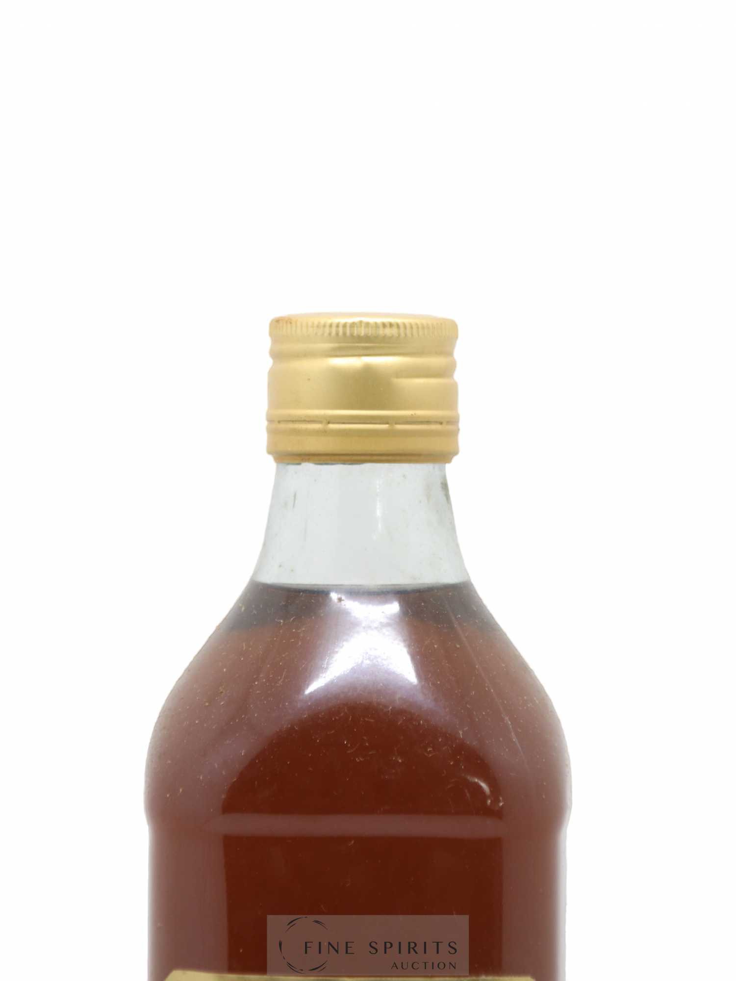 Bernus 1977 Of. Fût de chêne - Lot de 1 bouteille - 1