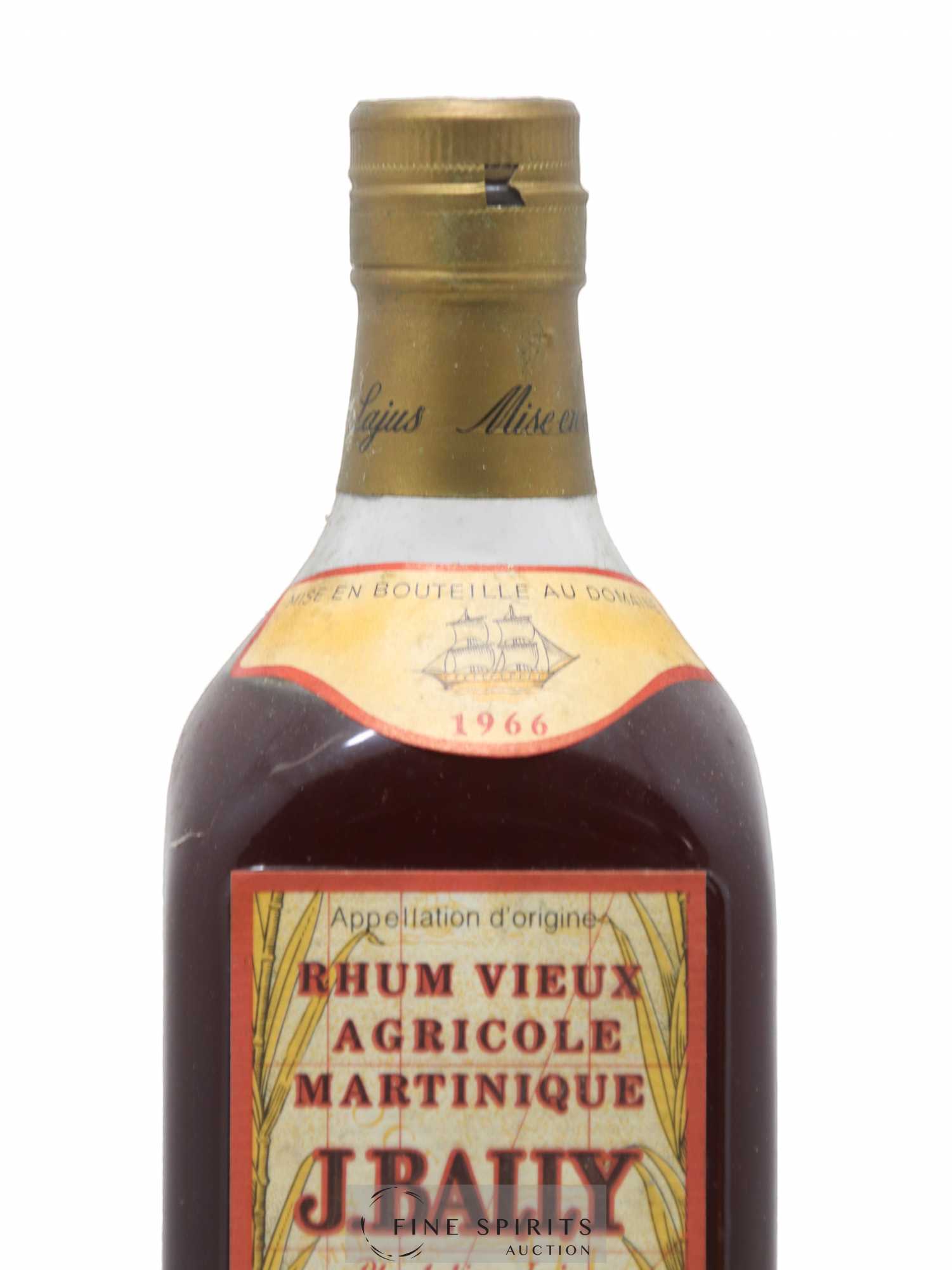J. Bally 1966 Of. Plantations Lajus du Carbet - Lot de 1 bouteille - 1