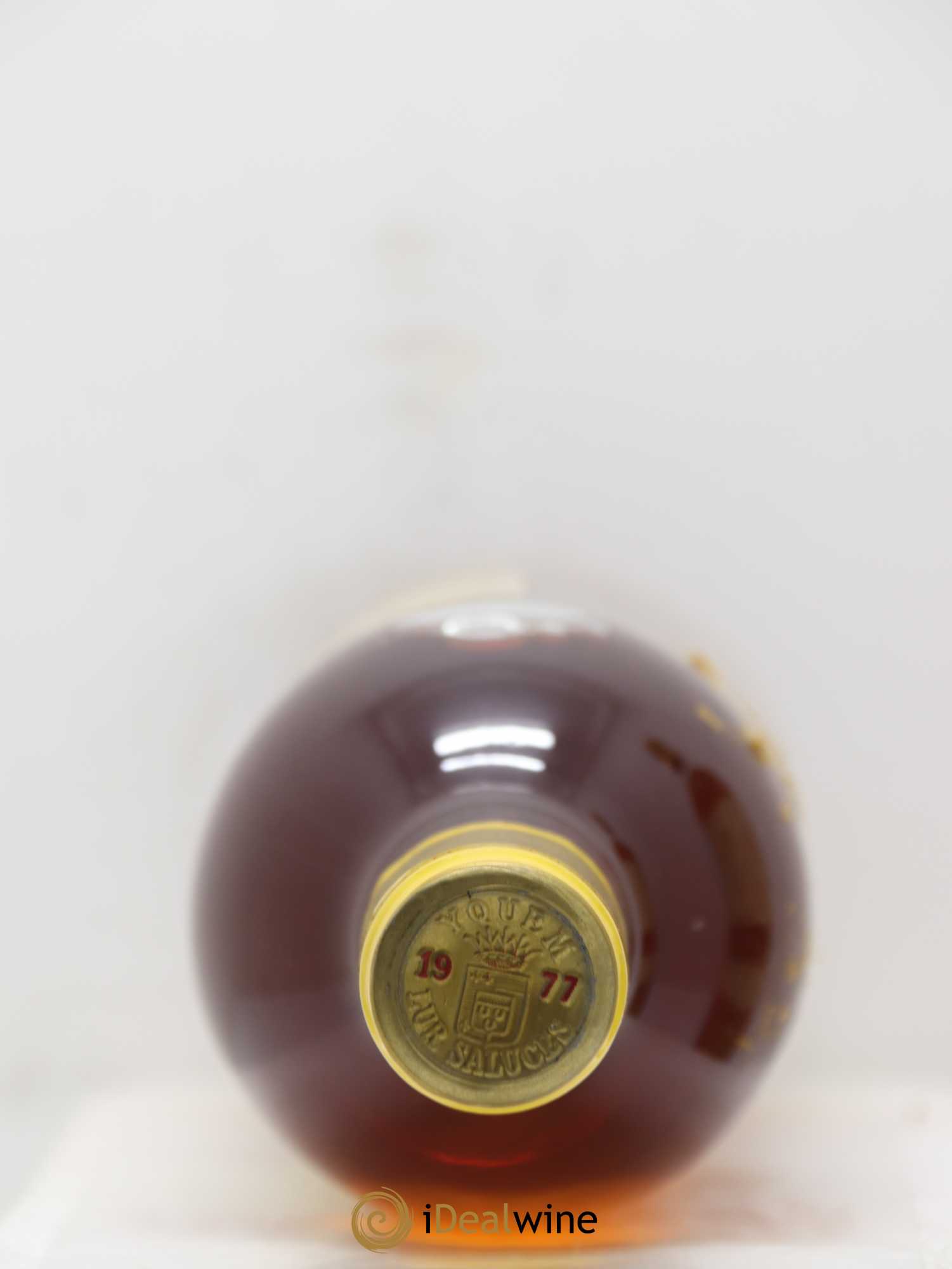 Château d' Yquem 1er Cru Classé Supérieur 1977 - Lotto di 2 bottiglie - 1