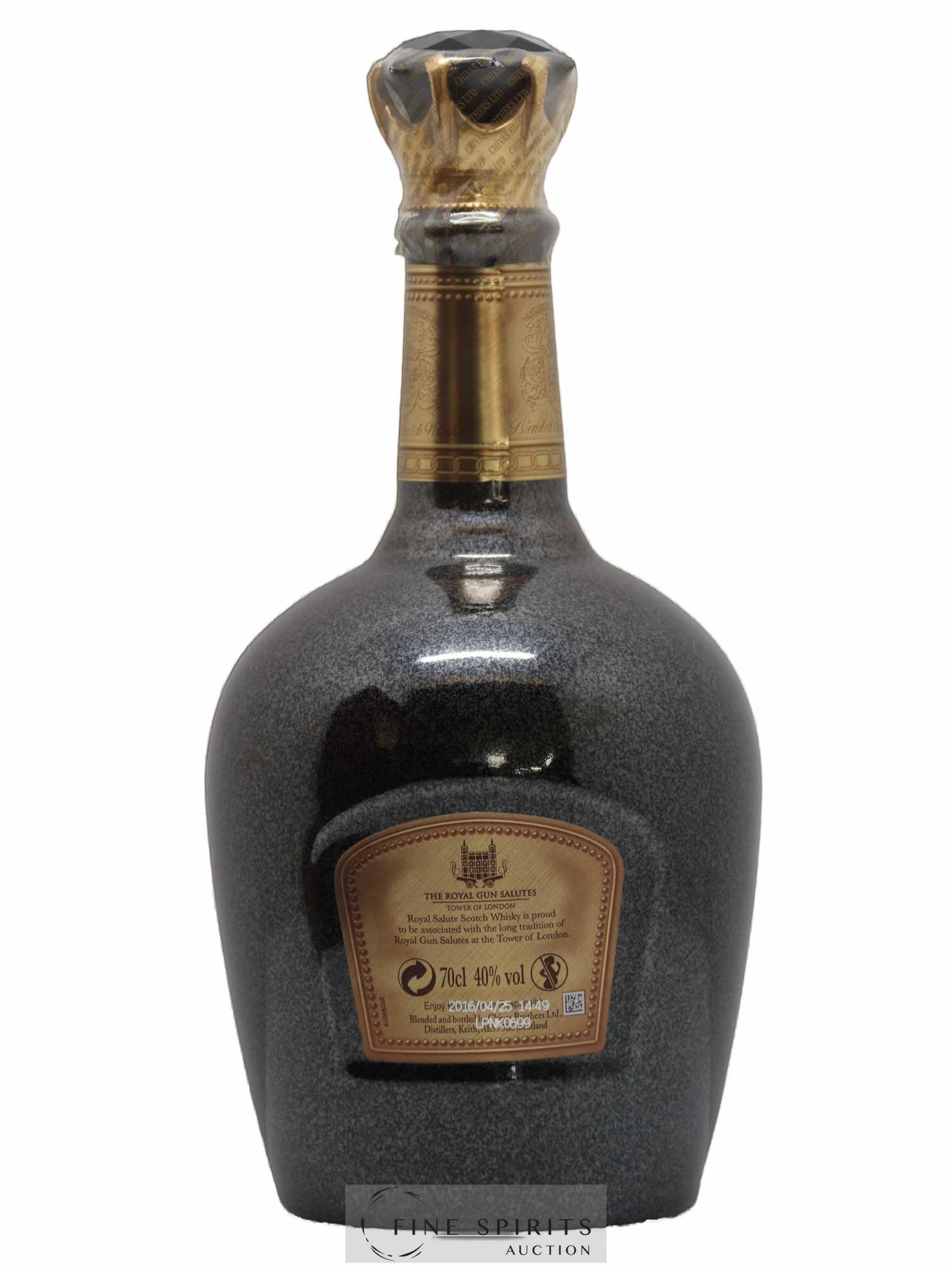Chivas Brothers 38 years Of. Stone of Destiny Royal Salute - Lot de 1 bouteille - 2