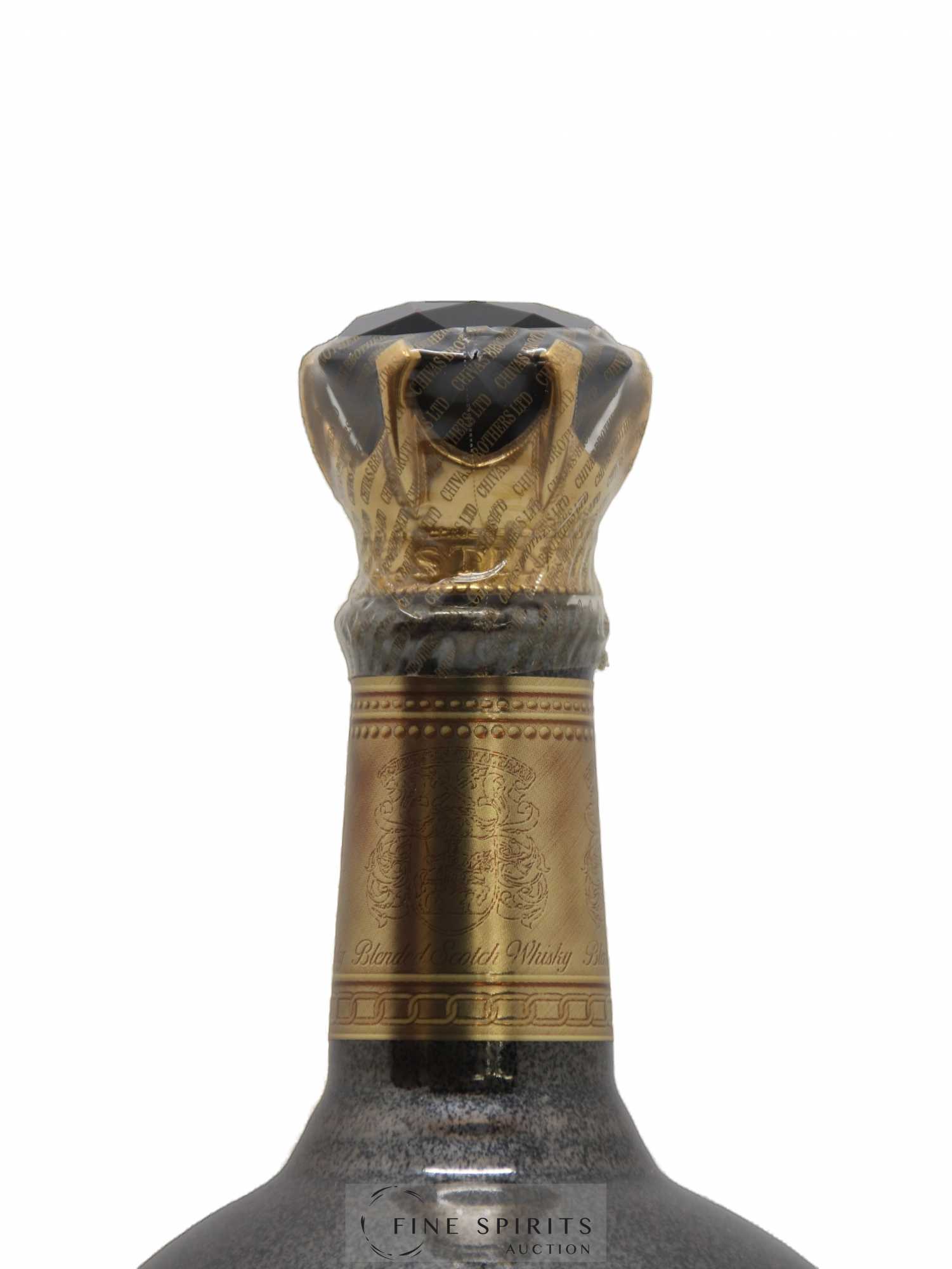 Chivas Brothers 38 years Of. Stone of Destiny Royal Salute - Lot de 1 bouteille - 3