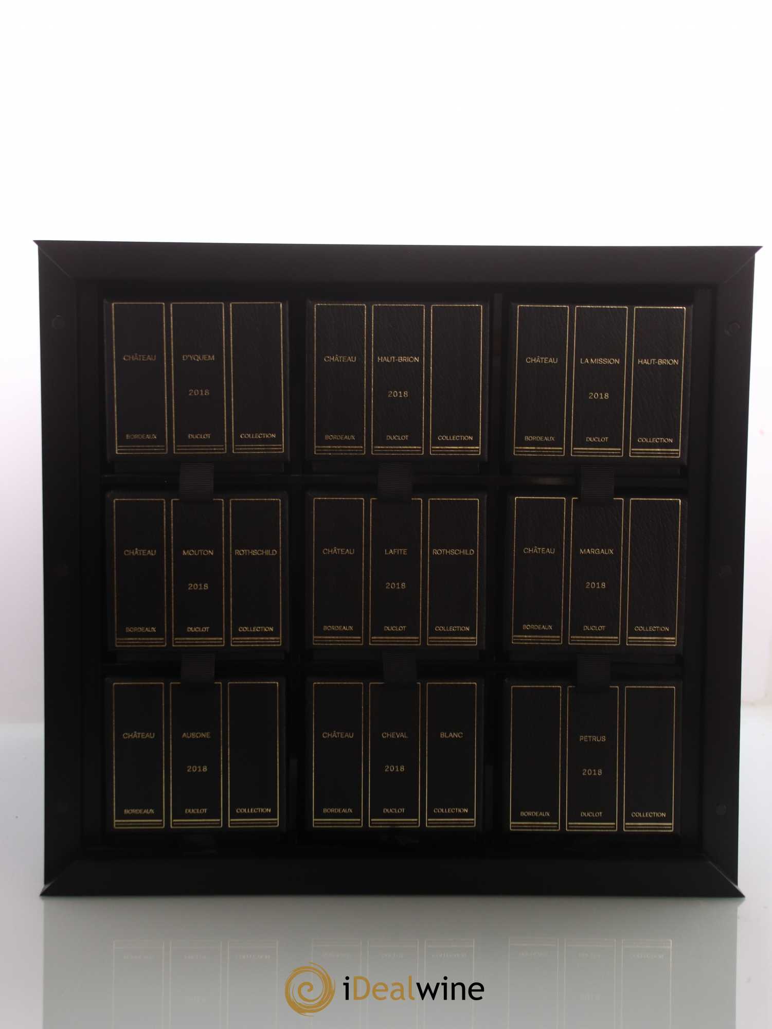 Caisse Collection Duclot 1 Ausone - 1 Cheval Blanc - 1 Haut Brion - 1 Lafite Rothschild - 1 Margaux - 1 Mission Haut Brion - 1 Mouton Rothschild - 1 Petrus - 1 Yquem 2018 - Posten von 1 Flasche - 8