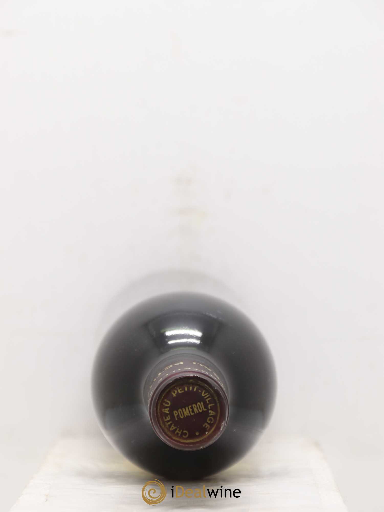 Château Petit Village 1983 - Lot de 3 bouteilles - 1