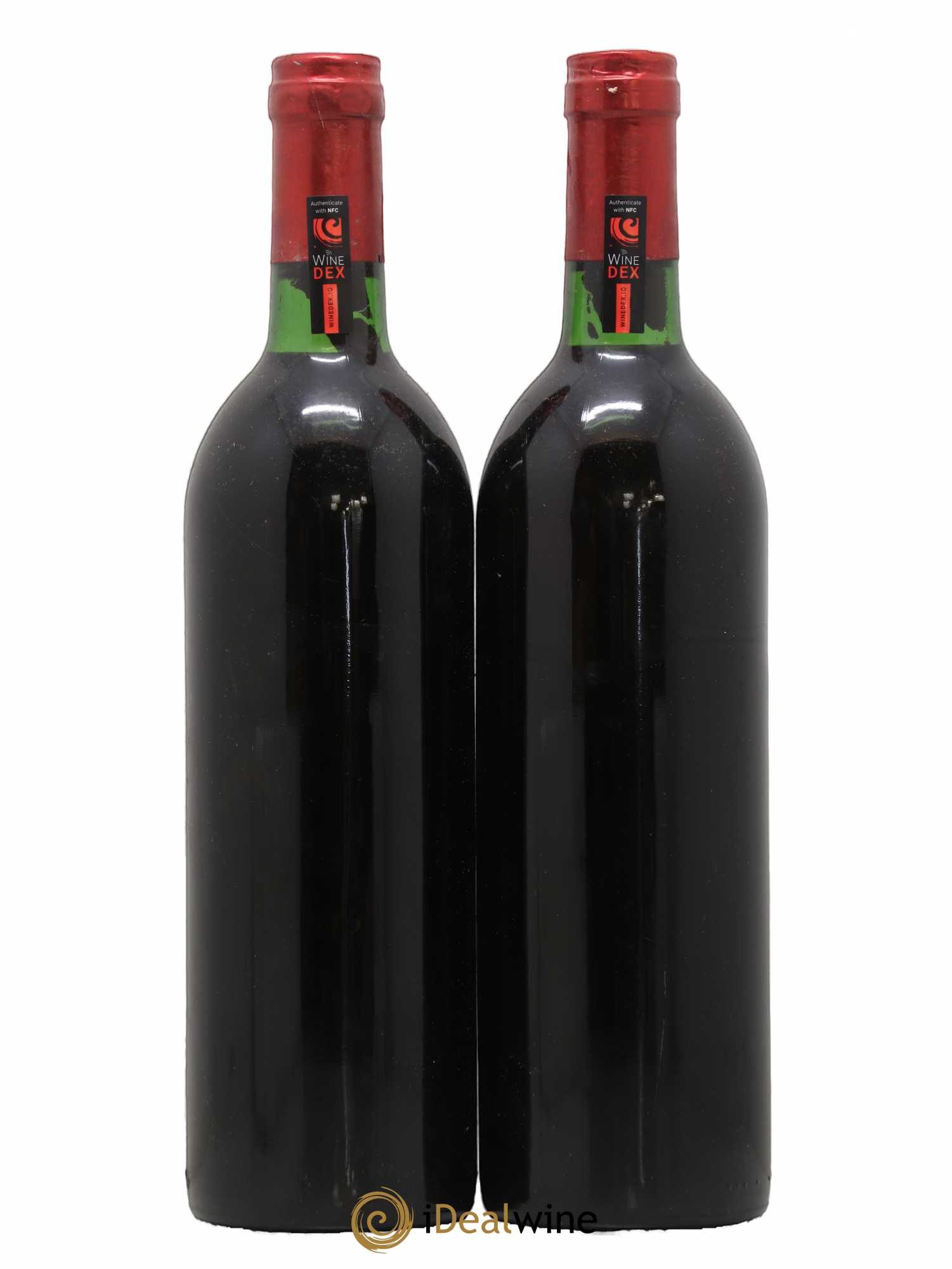 Petrus 1983 - Lot de 2 bouteilles - 1