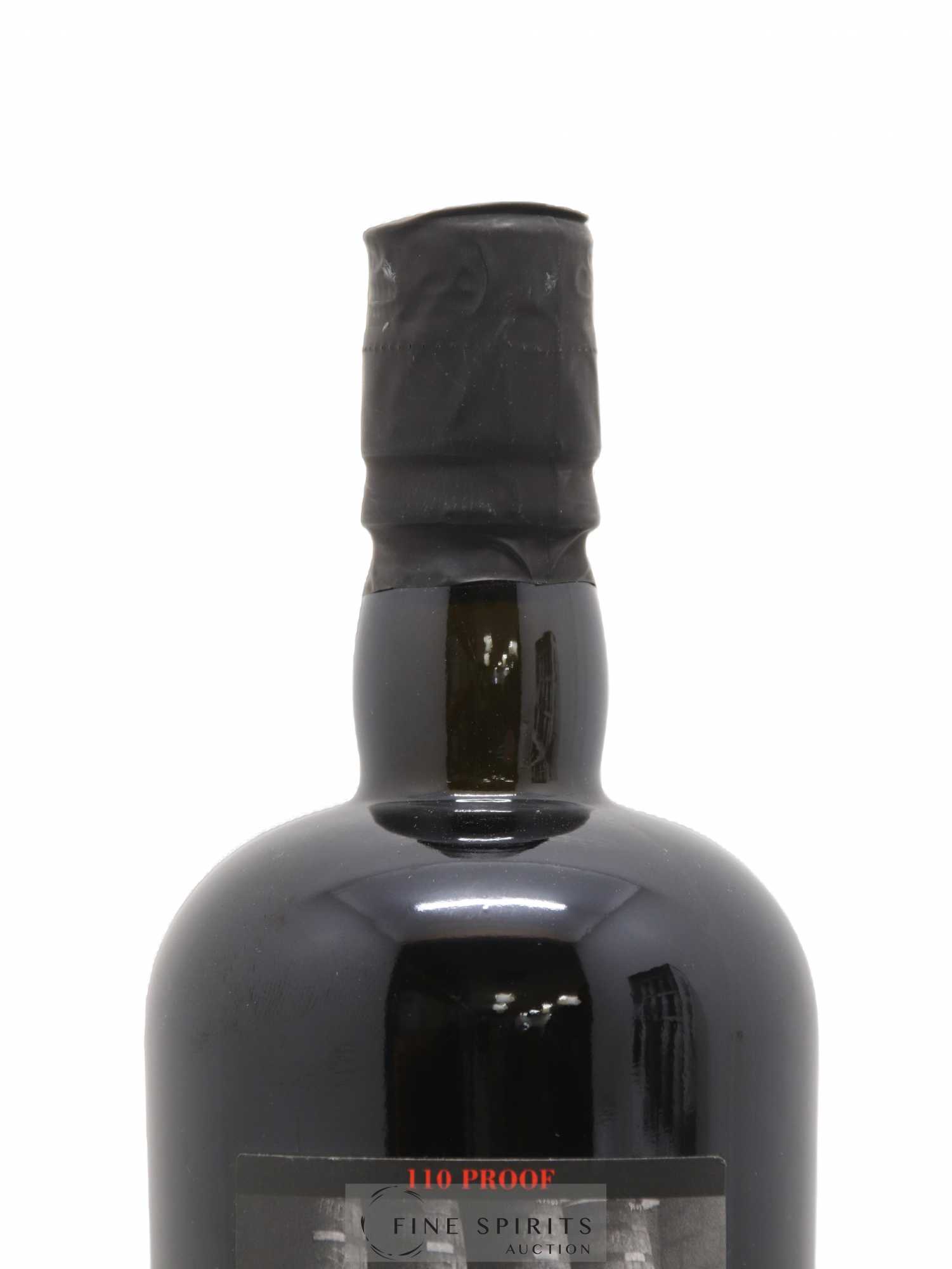 Caroni 17 years 2000 Velier 110 Proof One of 582 - bottled 2017 - Lot de 1 bouteille - 3