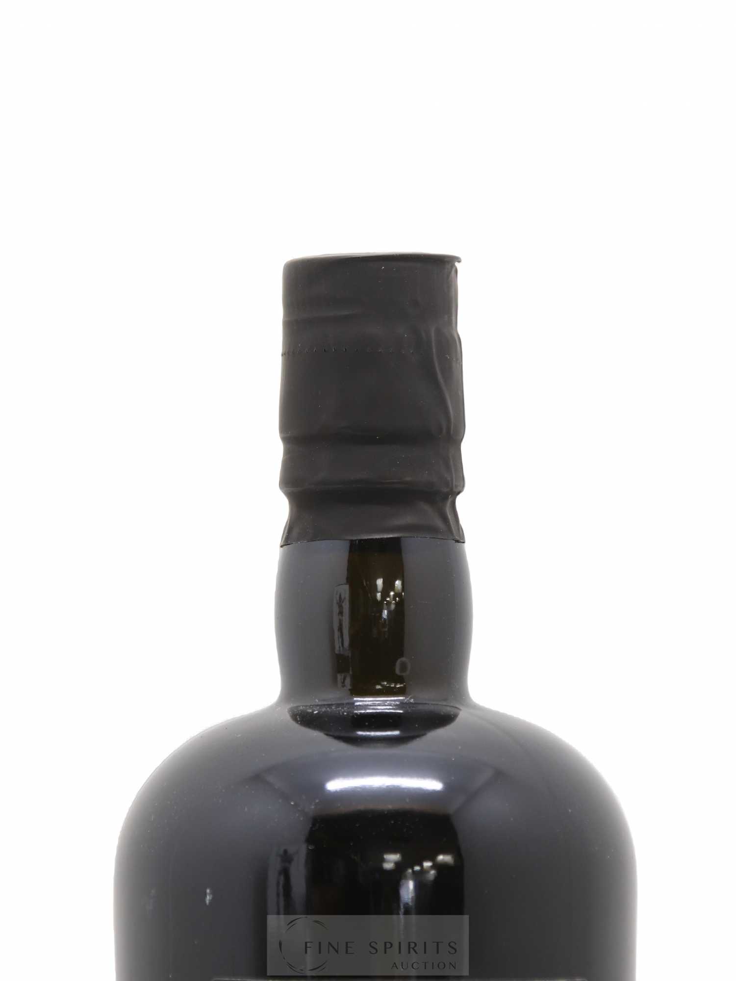 Caroni 17 years 2000 Velier 110 Proof One of 582 - bottled 2017 - Lot de 1 bouteille - 3