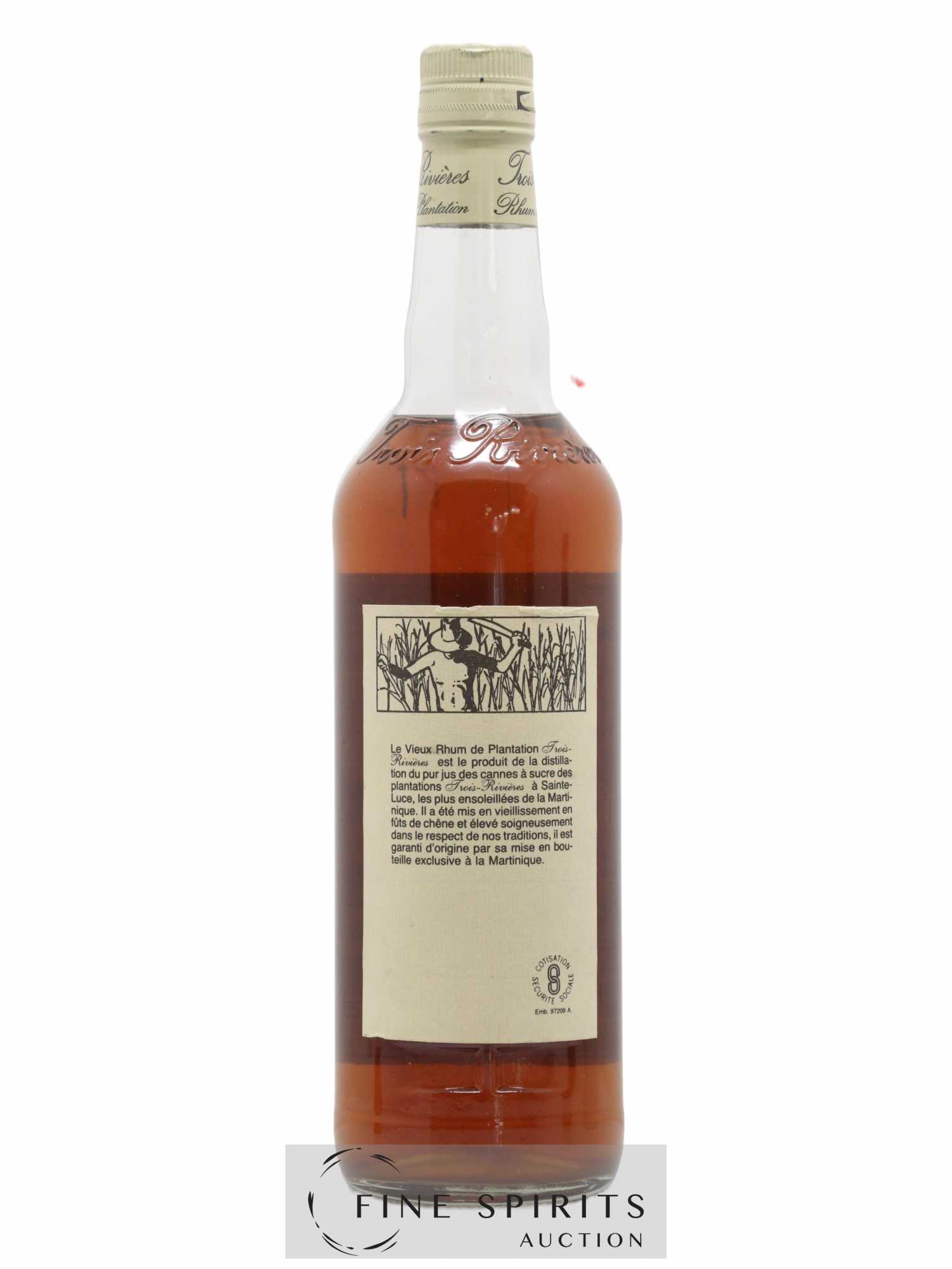 Trois Rivières 1969 Of. - Lot de 1 bouteille - 1