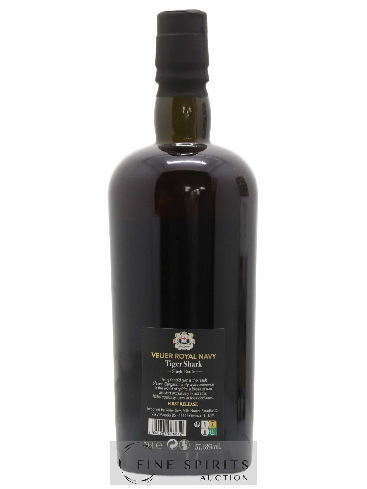 Velier Royal Navy Of. Tiger Shark - Single Bottle - First Release N°096 (sans prix de réserve) - Posten von 1 Flasche - 2