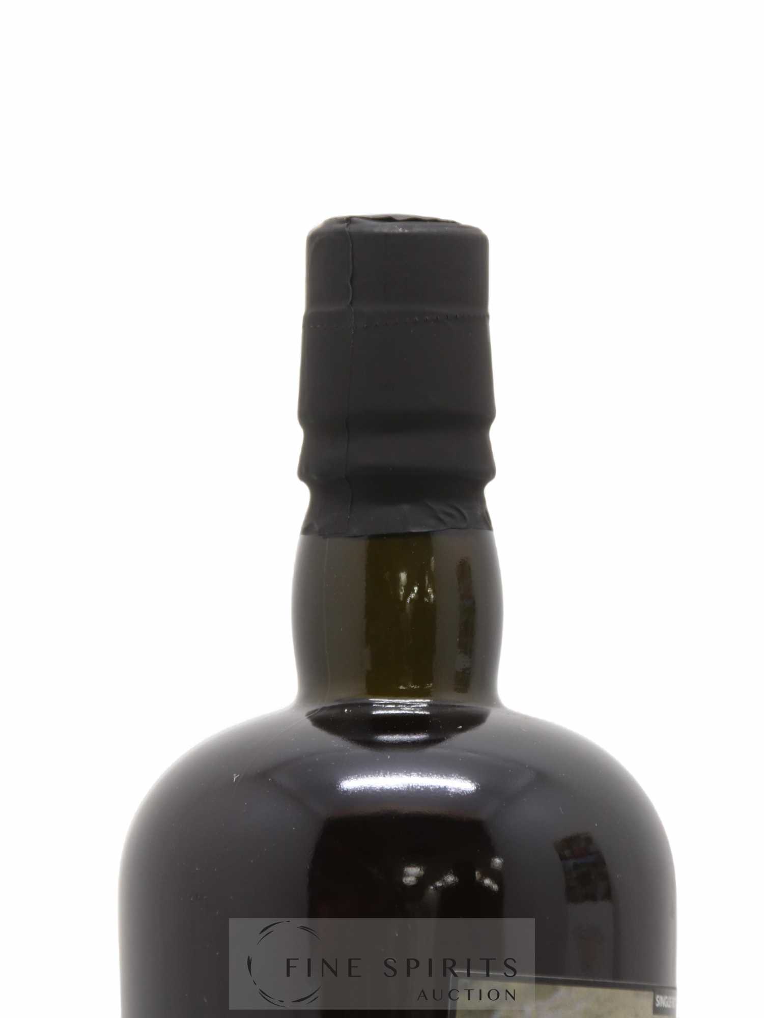 Velier Royal Navy Of. Tiger Shark - Single Bottle - First Release N°102 (sans prix de réserve) - Posten von 1 Flasche - 3