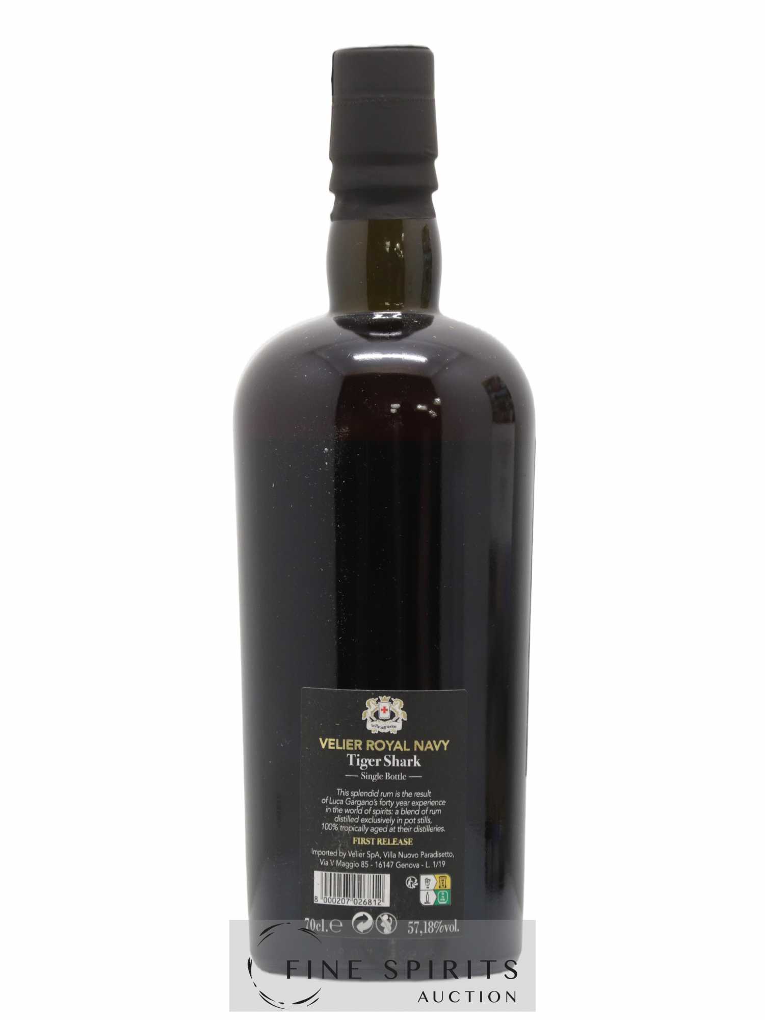 Velier Royal Navy Of. Tiger Shark - Single Bottle - First Release N°004 (sans prix de réserve) - Posten von 1 Flasche - 2