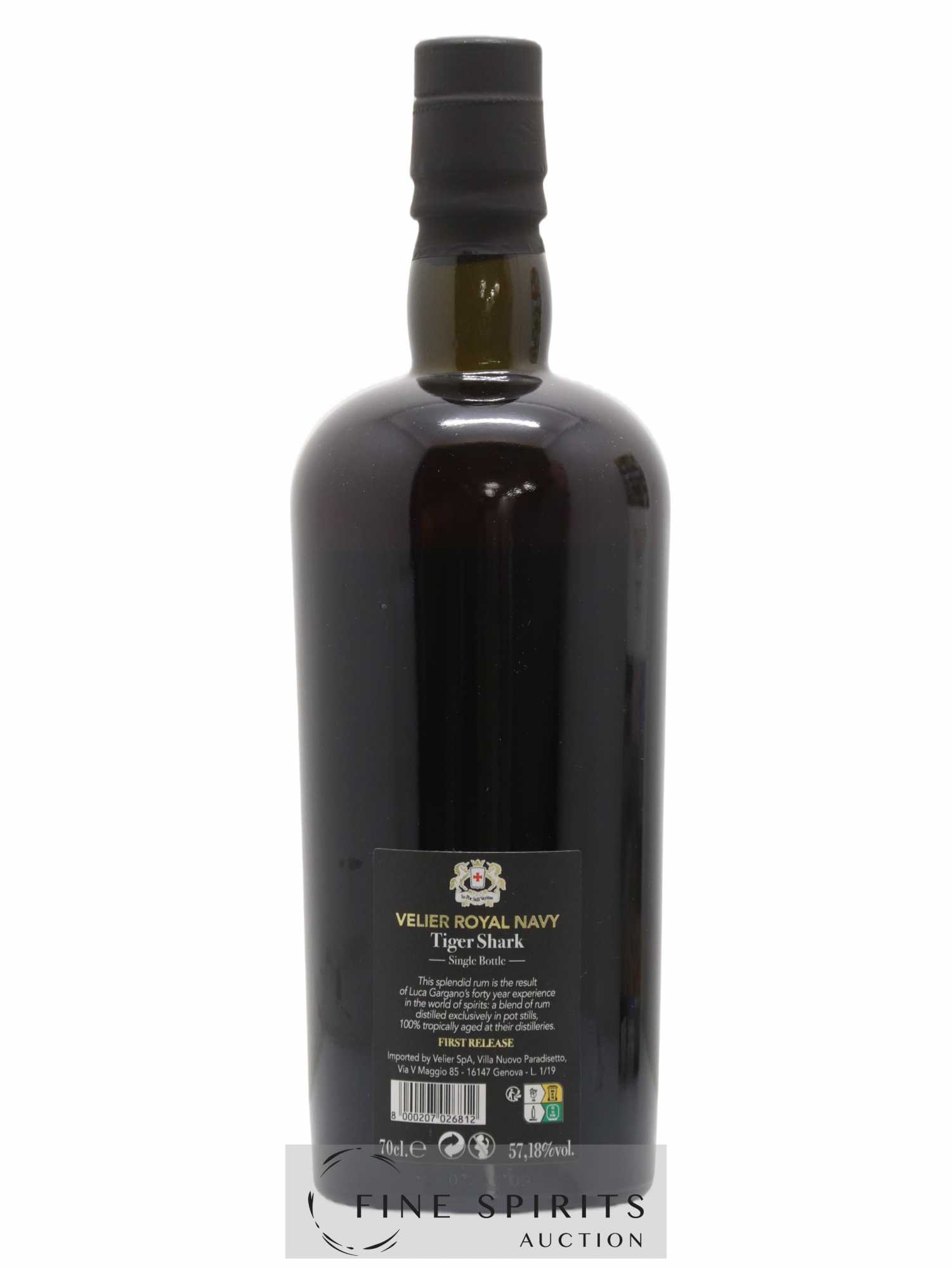 Velier Royal Navy Of. Tiger Shark - Single Bottle - First Release N°113 (sans prix de réserve) - Posten von 1 Flasche - 2