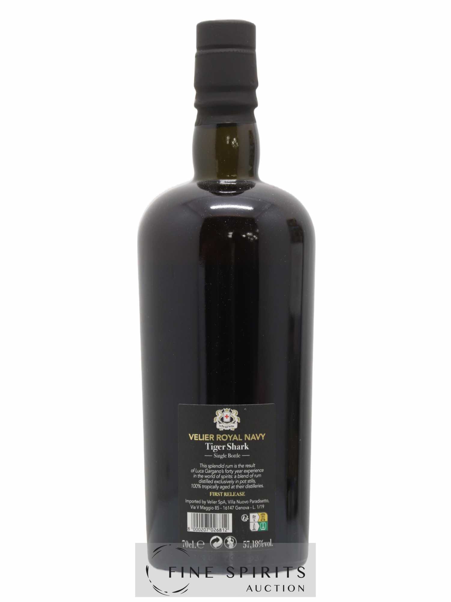 Velier Royal Navy Of. Tiger Shark - Single Bottle - First Release N°007 (sans prix de réserve) - Posten von 1 Flasche - 2