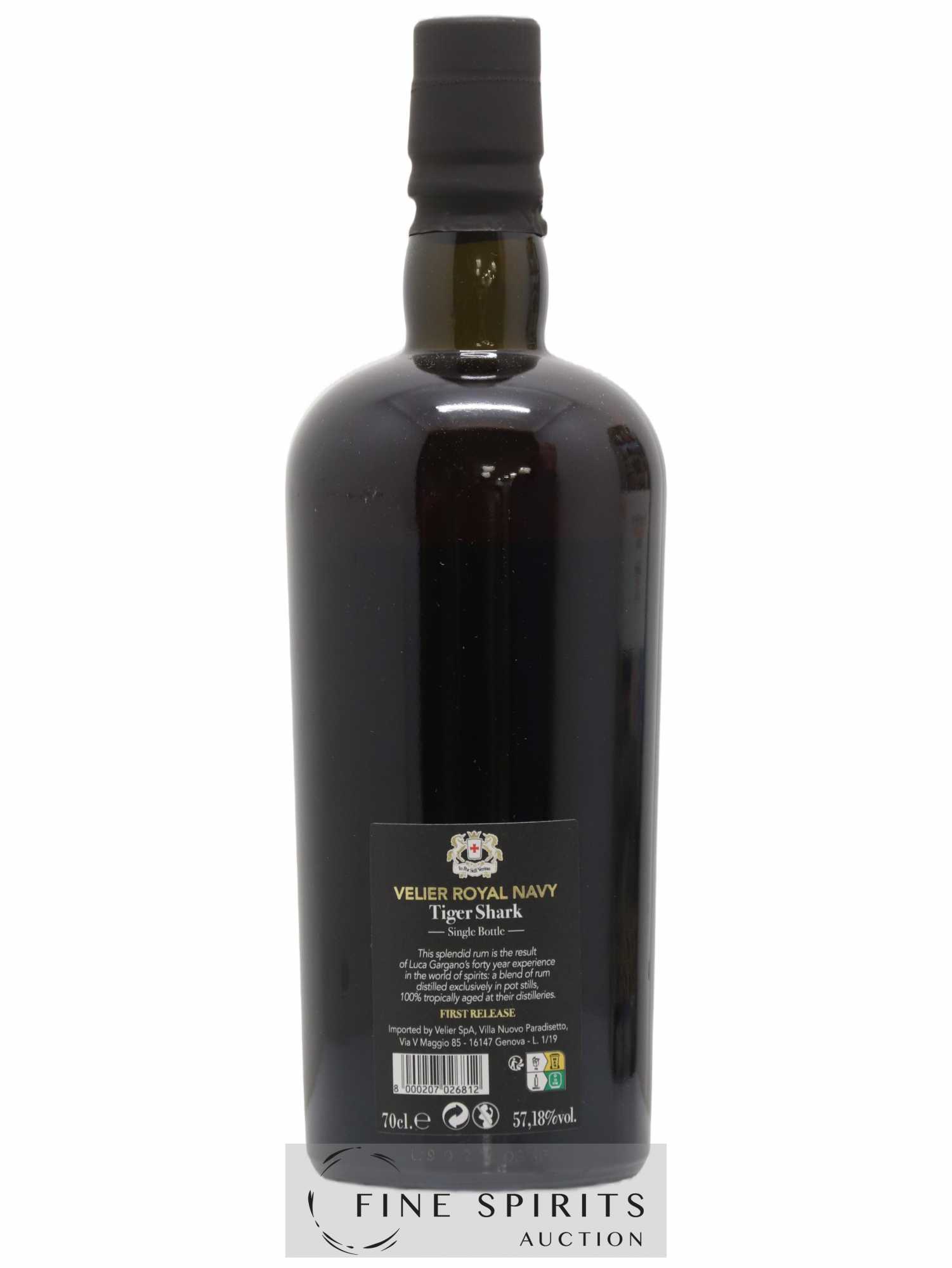 Velier Royal Navy Of. Tiger Shark - Single Bottle - First Release N°011 (sans prix de réserve) - Posten von 1 Flasche - 2