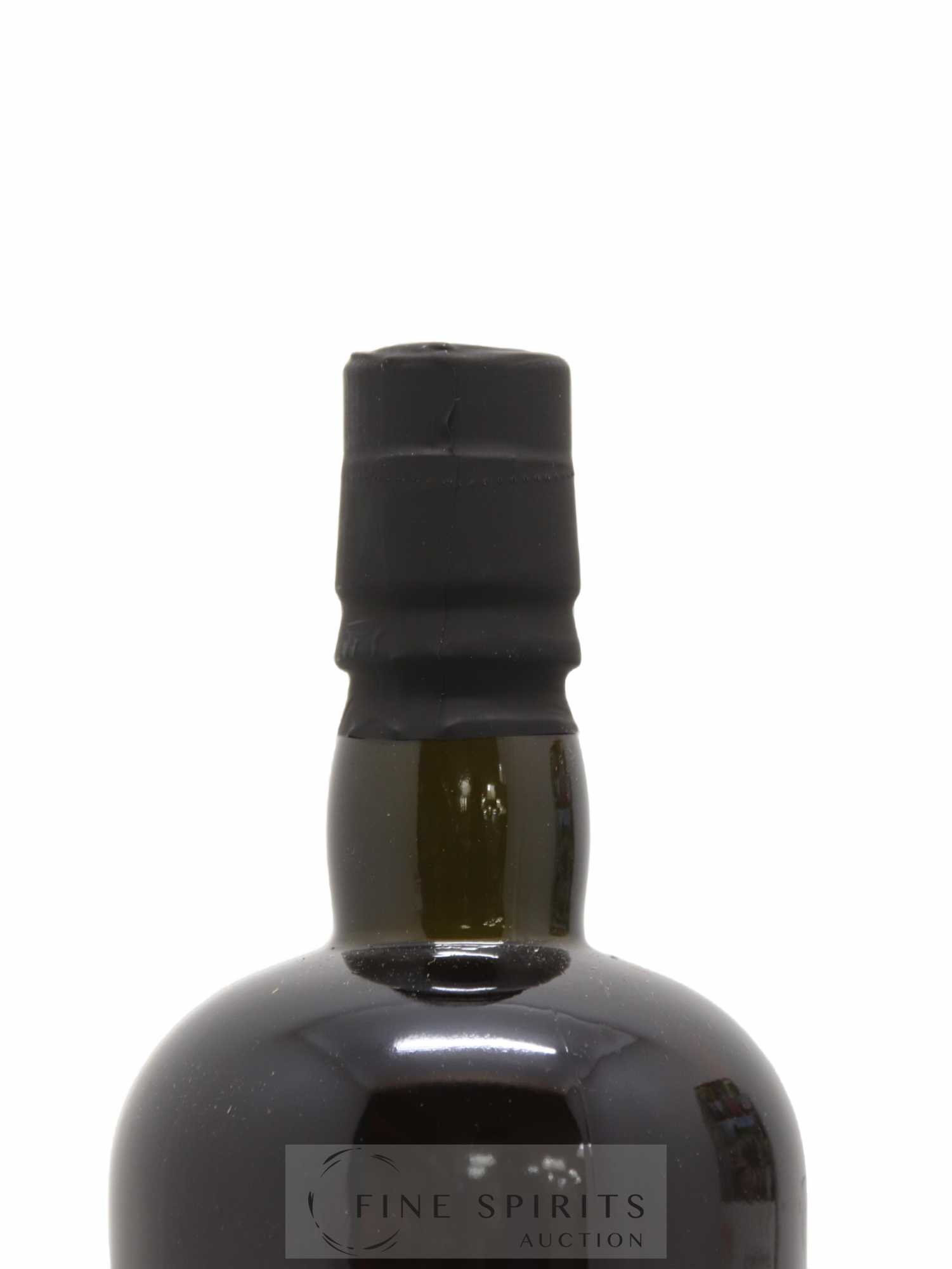 Velier Royal Navy Of. Tiger Shark - Single Bottle - First Release N°011 (sans prix de réserve) - Posten von 1 Flasche - 3