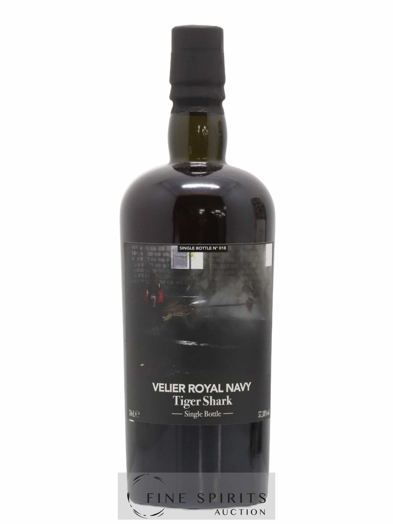 Velier Royal Navy Of. Tiger Shark - Single Bottle - First Release N°018 (sans prix de réserve) - Lot de 1 bouteille - 1
