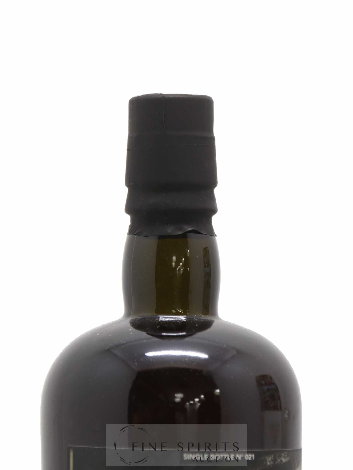 Velier Royal Navy Of. Tiger Shark - Single Bottle - First Release N°021 (sans prix de réserve) - Posten von 1 Flasche - 3