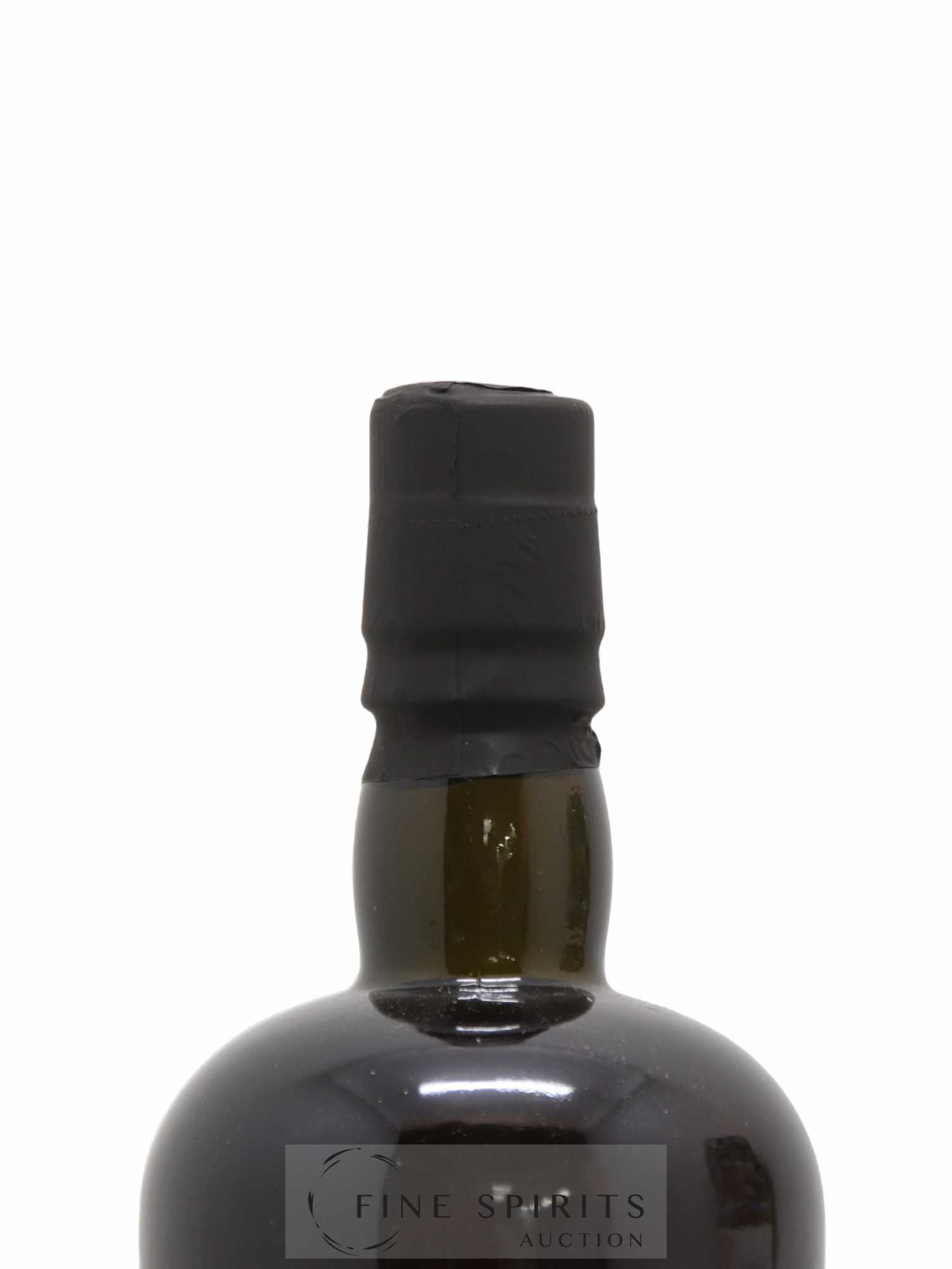 Velier Royal Navy Of. Tiger Shark - Single Bottle - First Release N°022 (sans prix de réserve) - Posten von 1 Flasche - 3