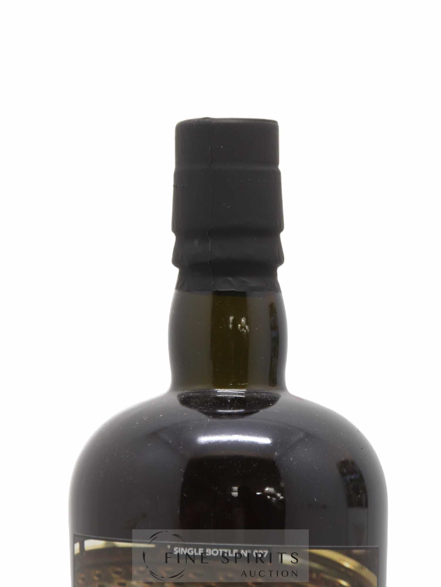 Velier Royal Navy Of. Tiger Shark - Single Bottle - First Release N°027 (sans prix de réserve) - Posten von 1 Flasche - 3