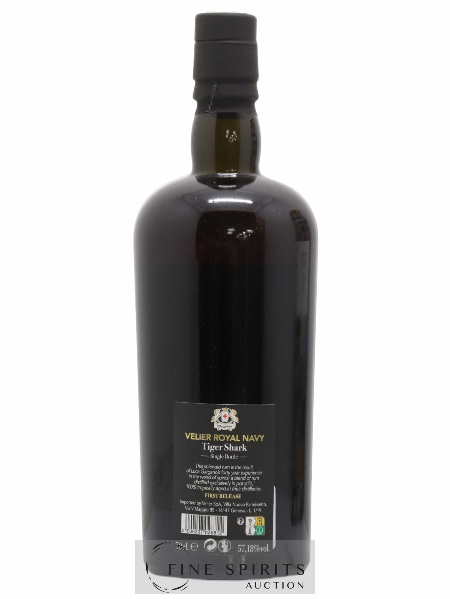 Velier Royal Navy Of. Tiger Shark - Single Bottle - First Release N°032 (sans prix de réserve) - Posten von 1 Flasche - 2