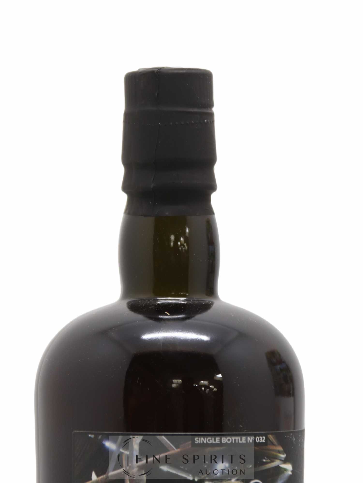 Velier Royal Navy Of. Tiger Shark - Single Bottle - First Release N°032 (sans prix de réserve) - Posten von 1 Flasche - 3