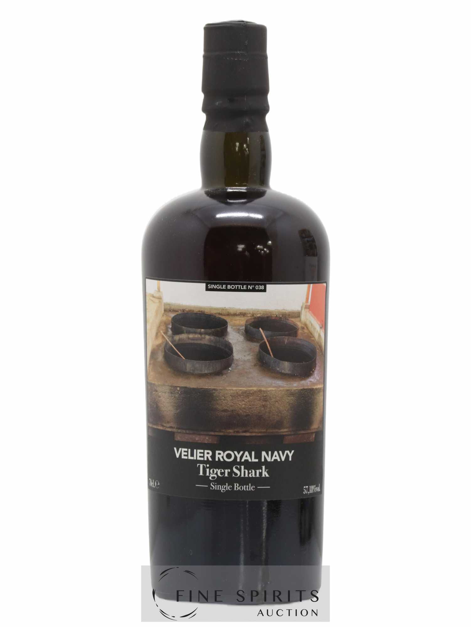 Velier Royal Navy Of. Tiger Shark - Single Bottle - First Release N°038 (sans prix de réserve) - Posten von 1 Flasche - 1